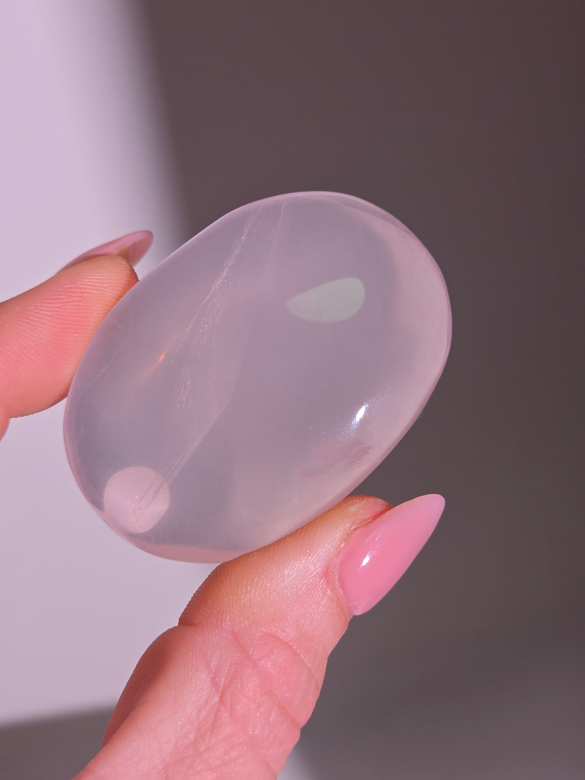 Rose Quartz Palmstone 008