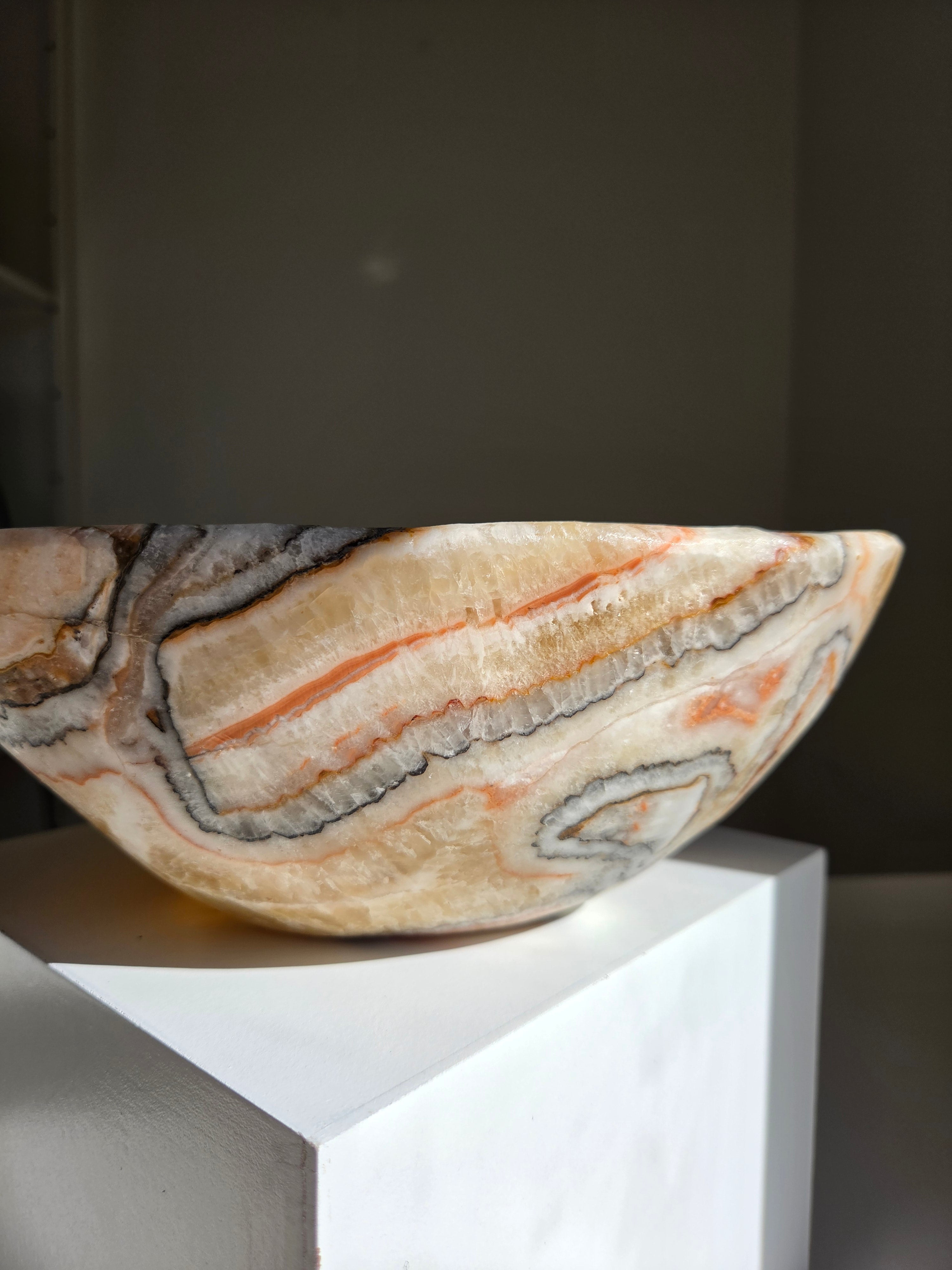 XL Calcite Bowl 002