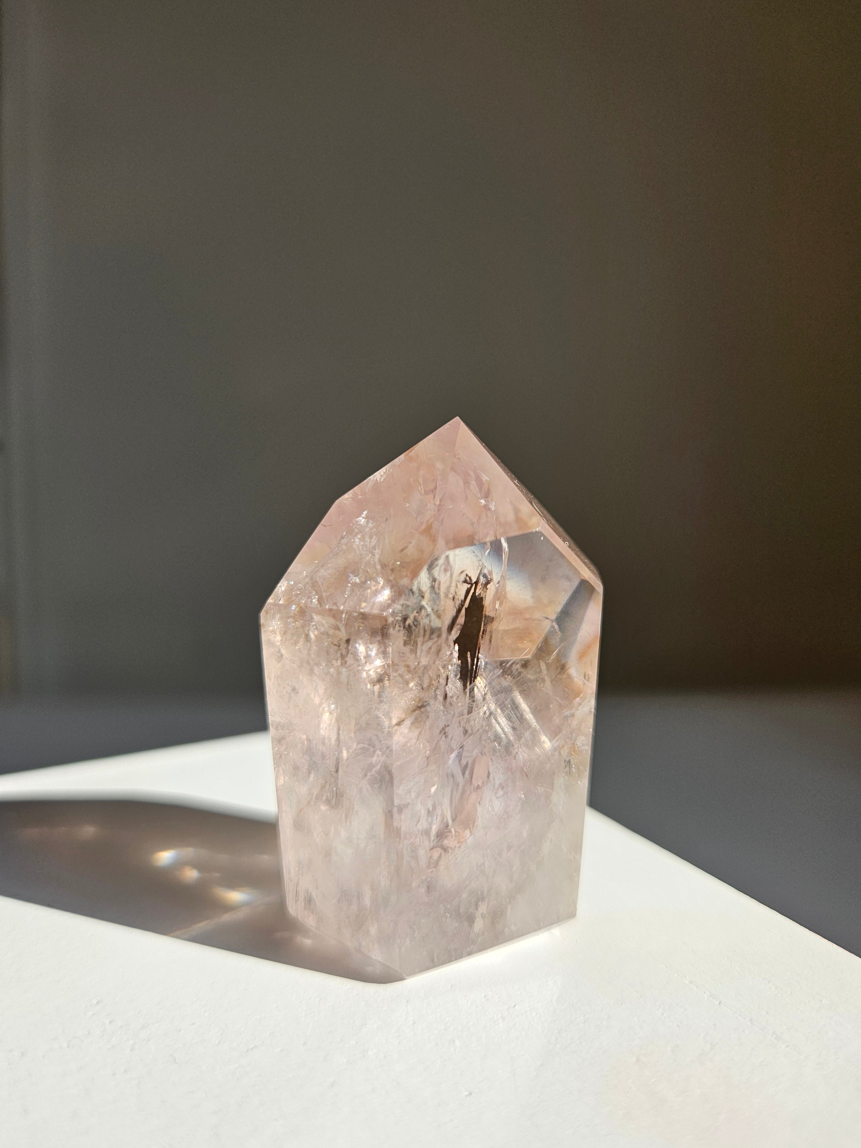 UV reactive Amethyst Tower 001