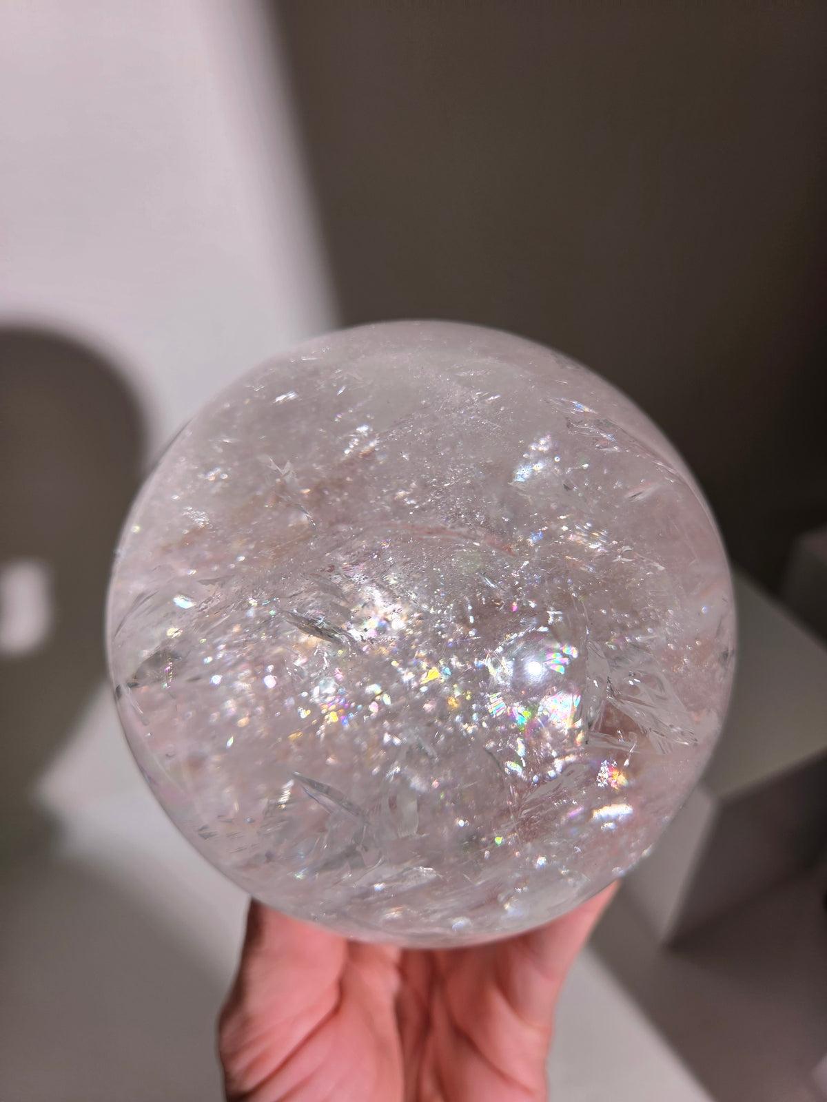 Quartz Sphere on Stand 004