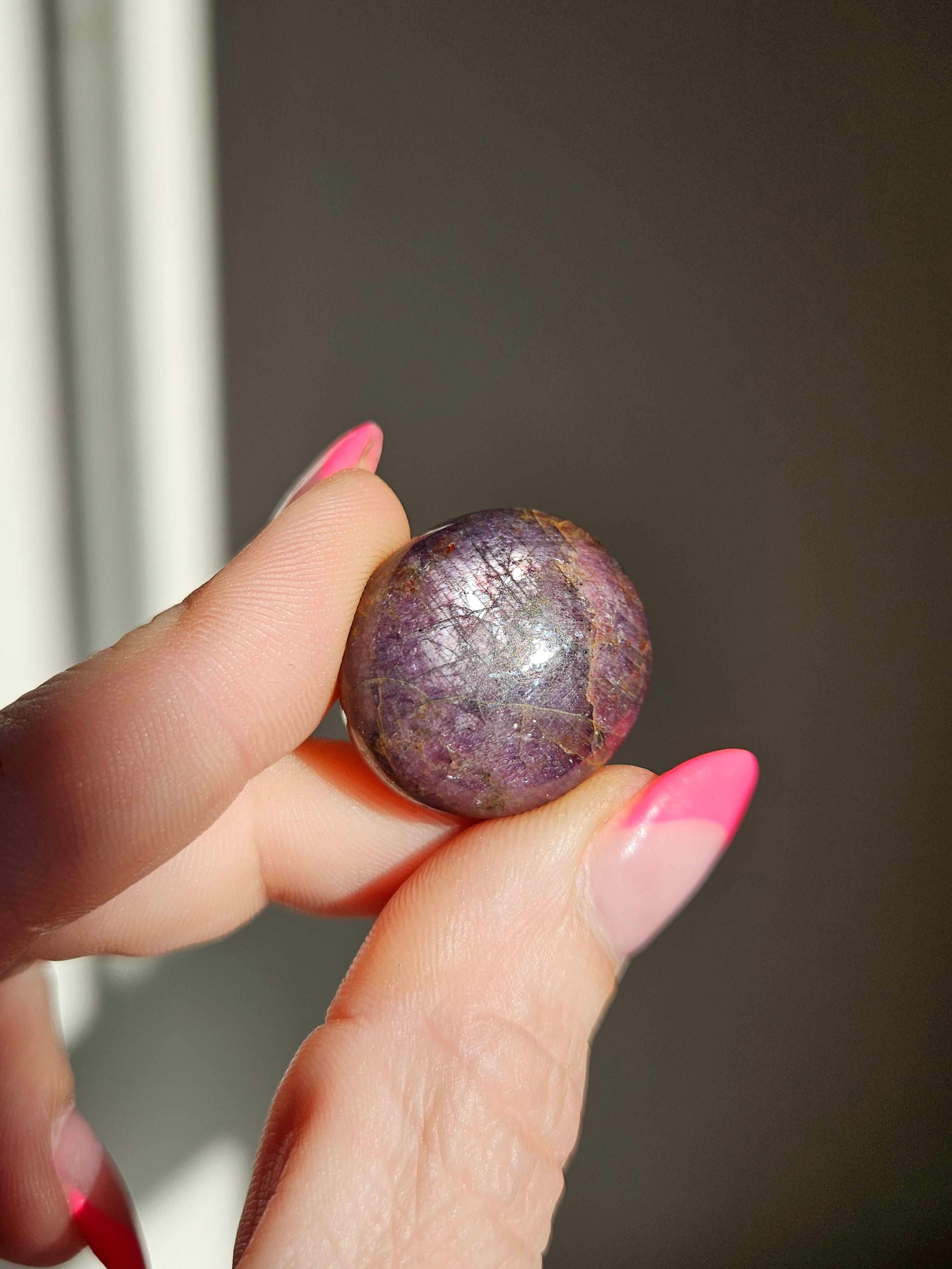 Star Ruby Mini | Intuitively selected