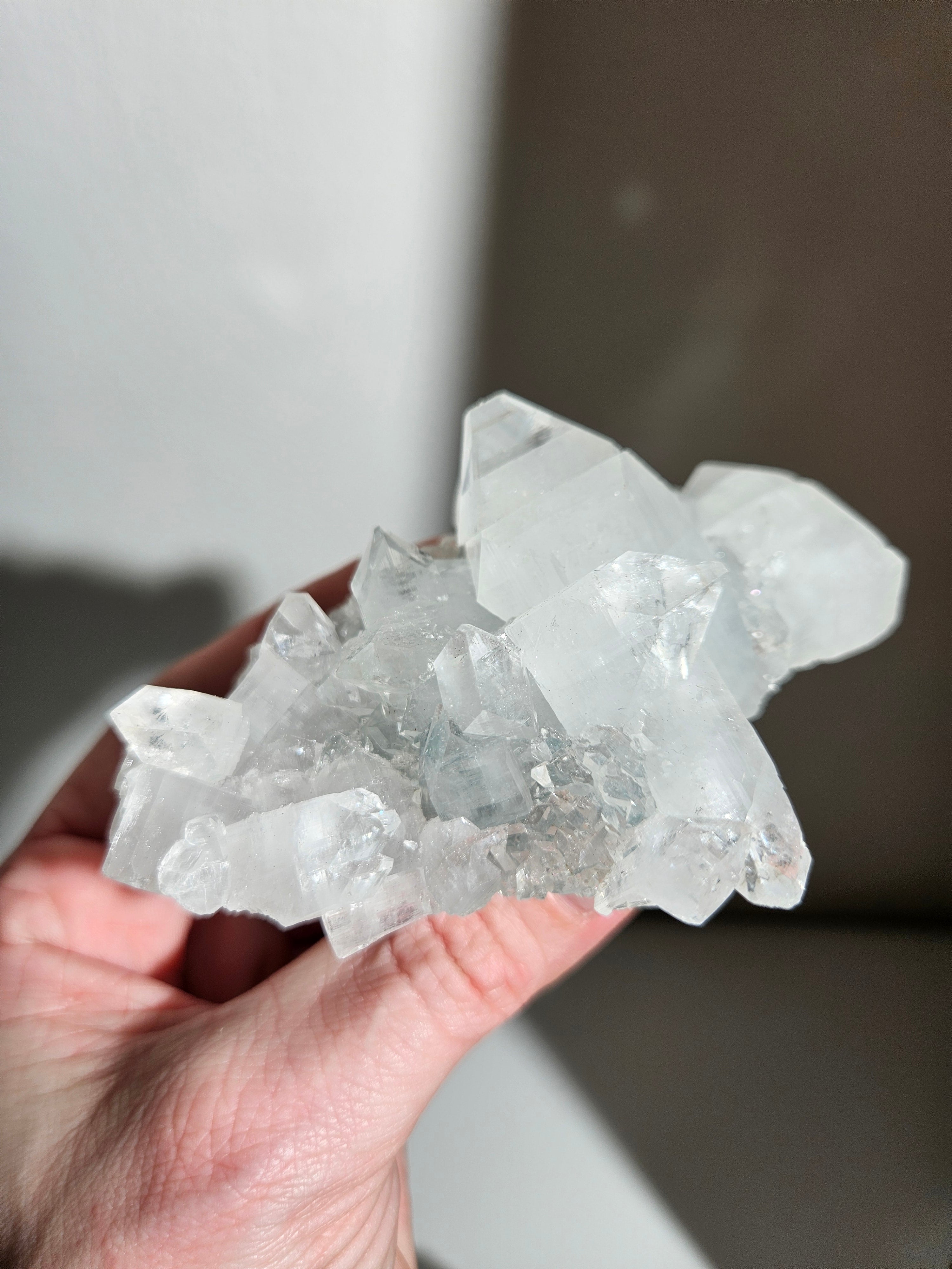 Apophyllite 032