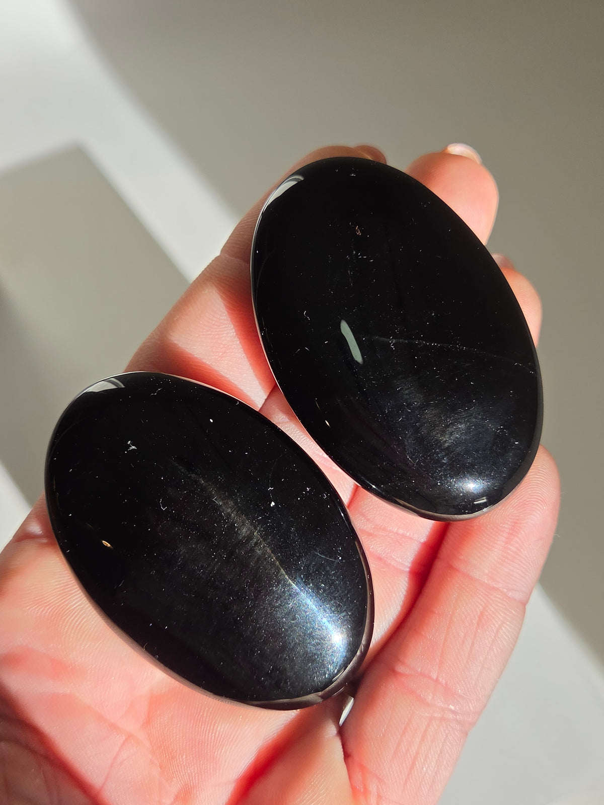 Obsidian Palmstone