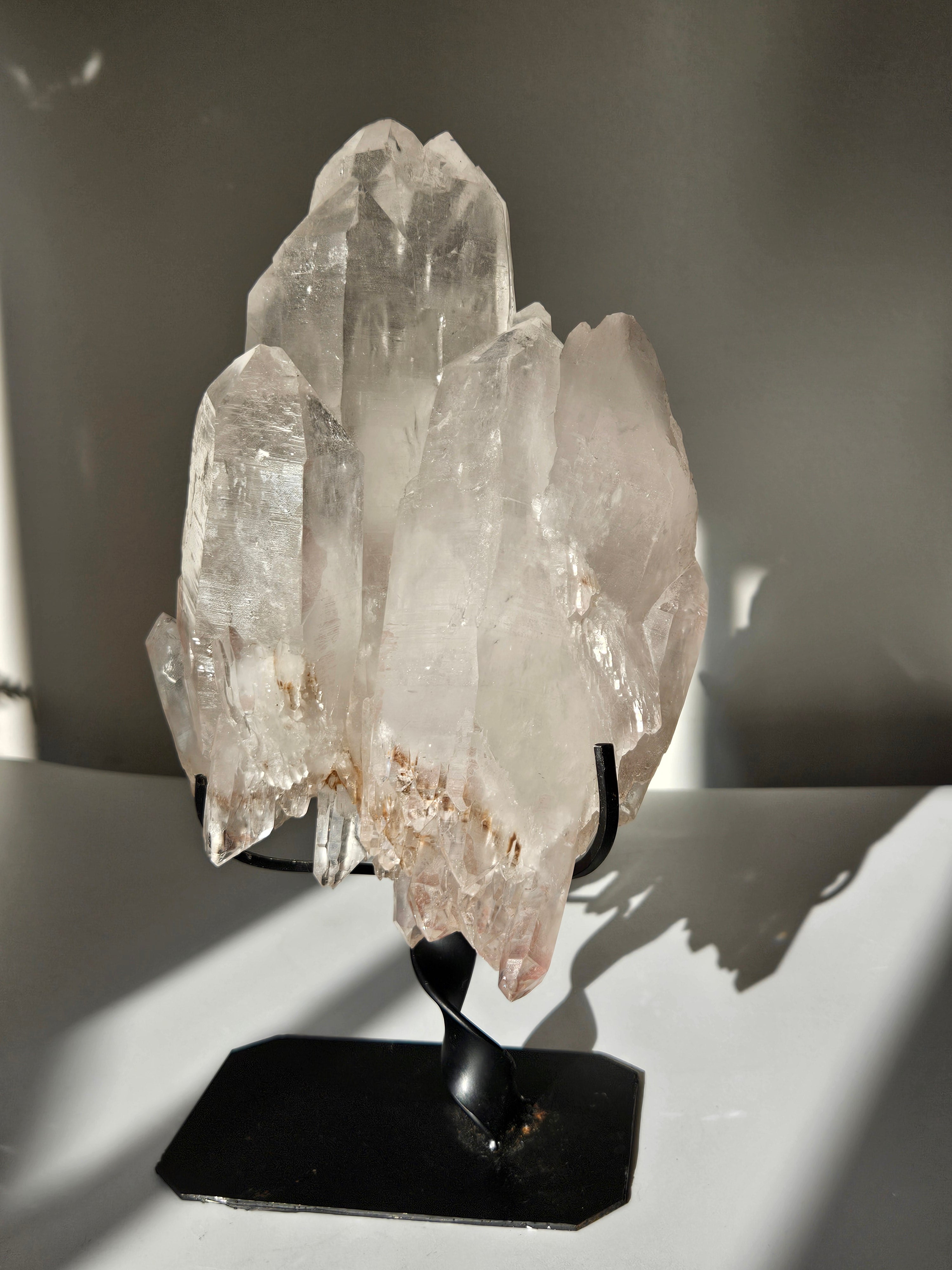 Quartz Cluster Statement on Stand