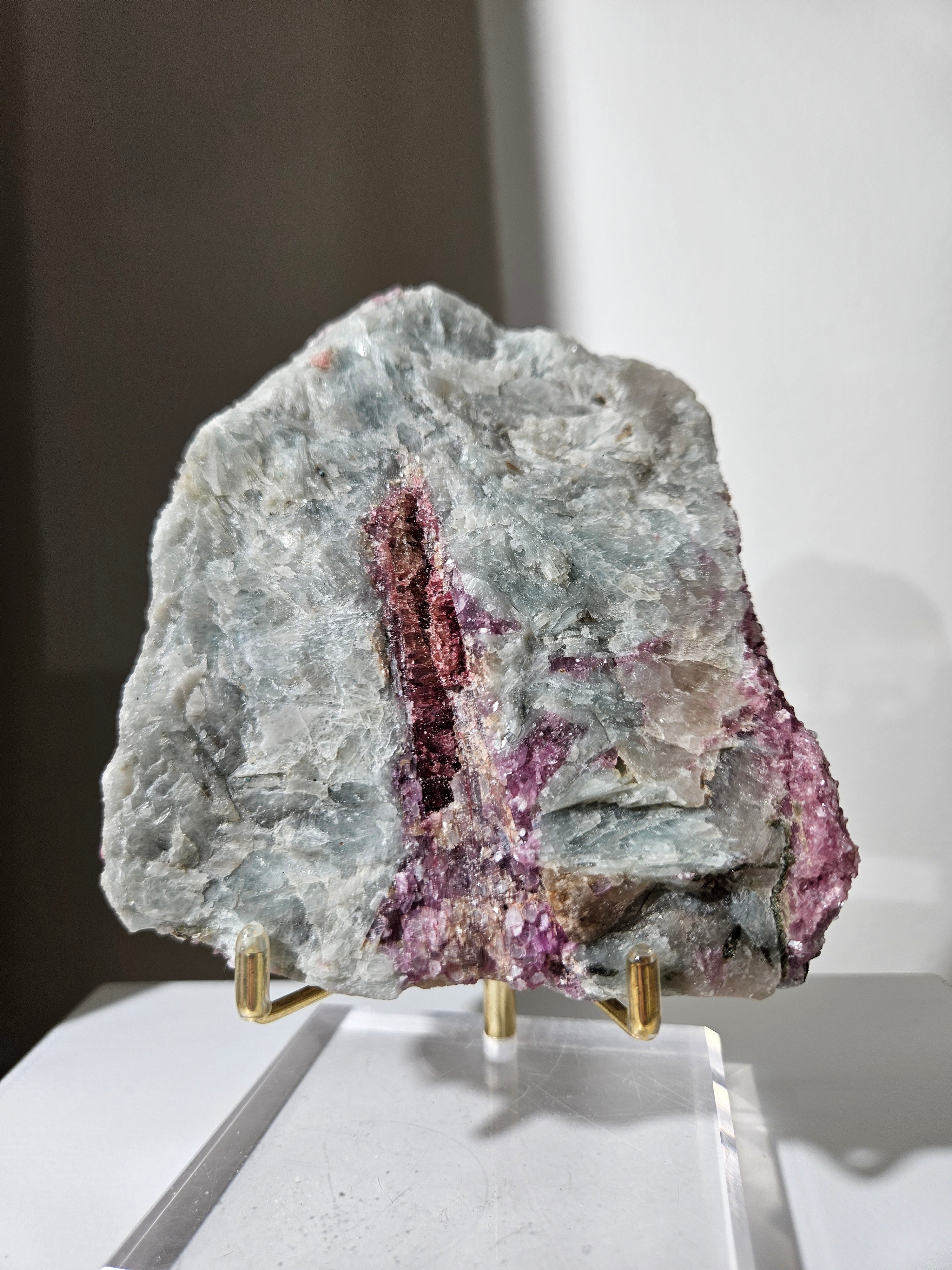 Lepidolite x Tourmaline 011