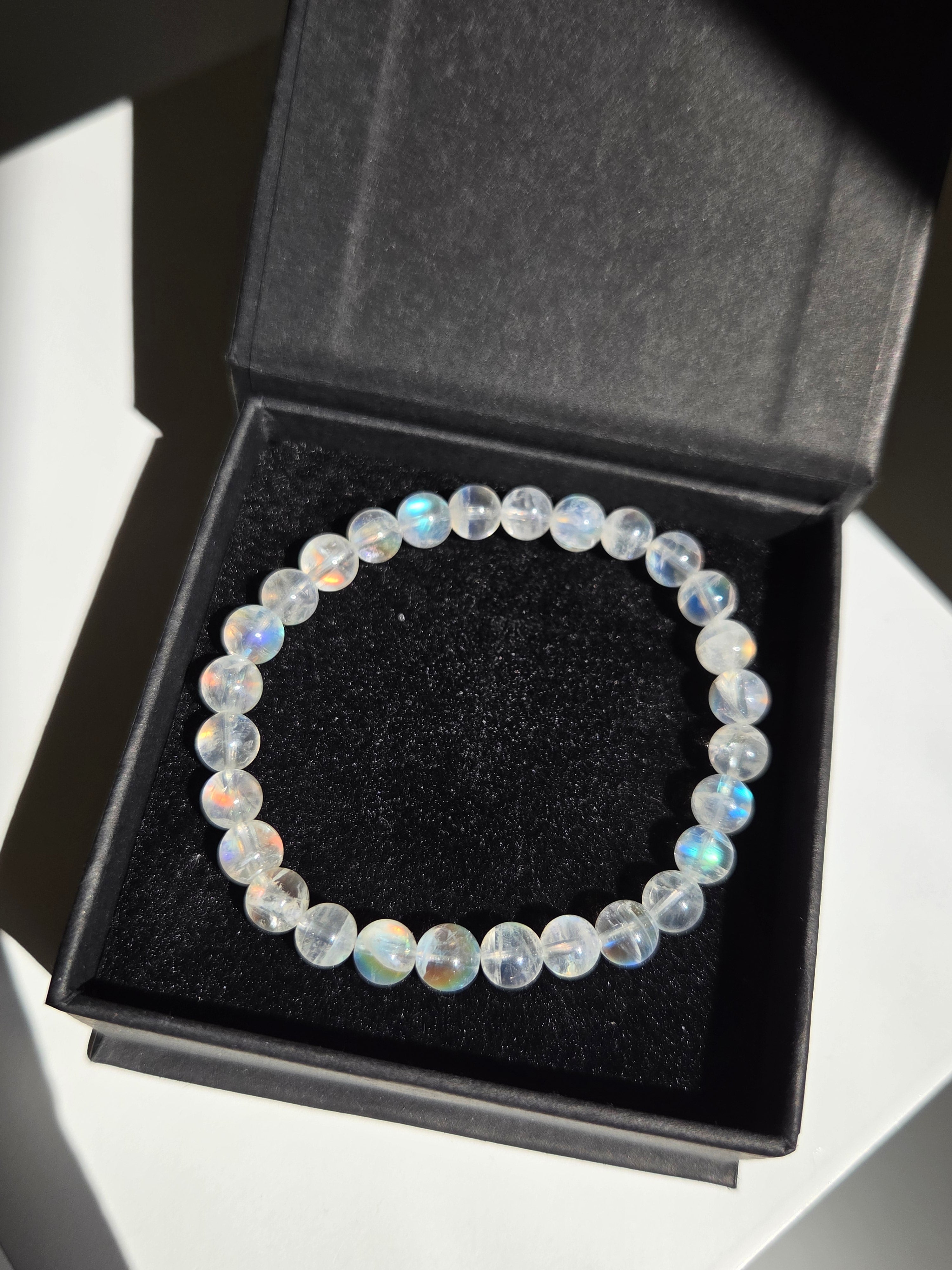HQ Malagasy Moonstone Bracelet 009 | 6.75mm