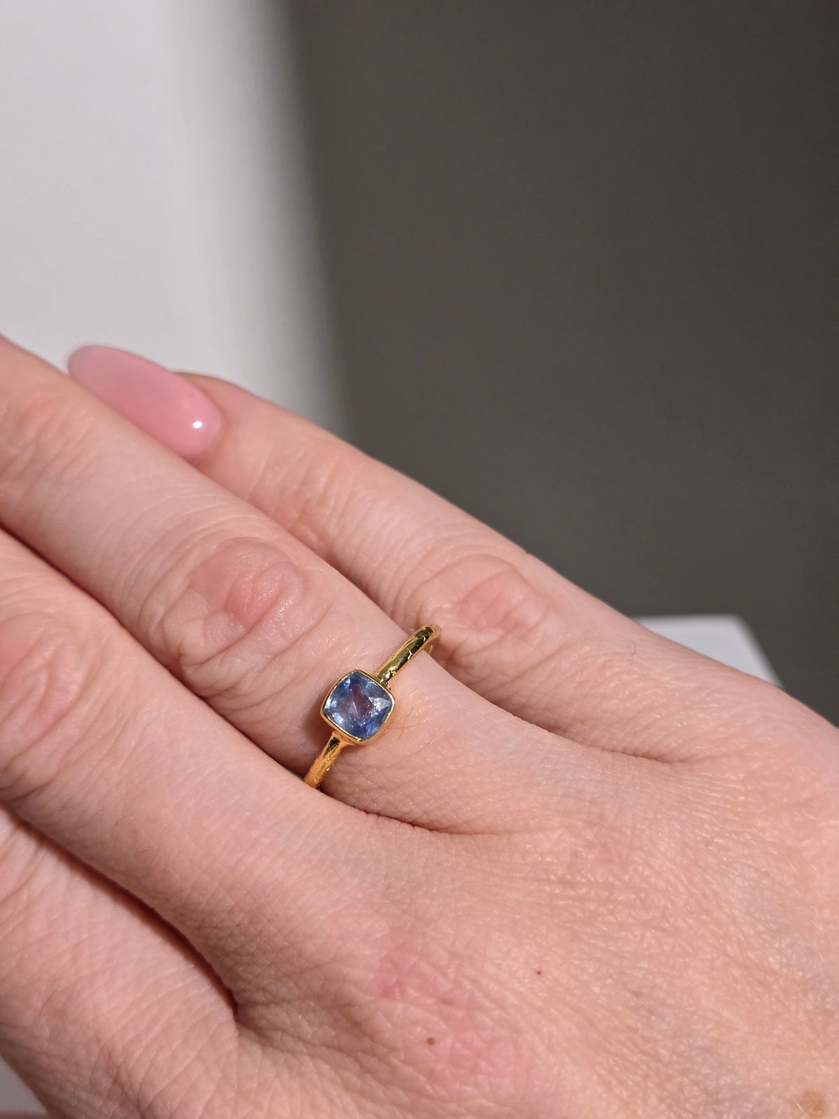 Size 7 | Sapphire Ring | gold