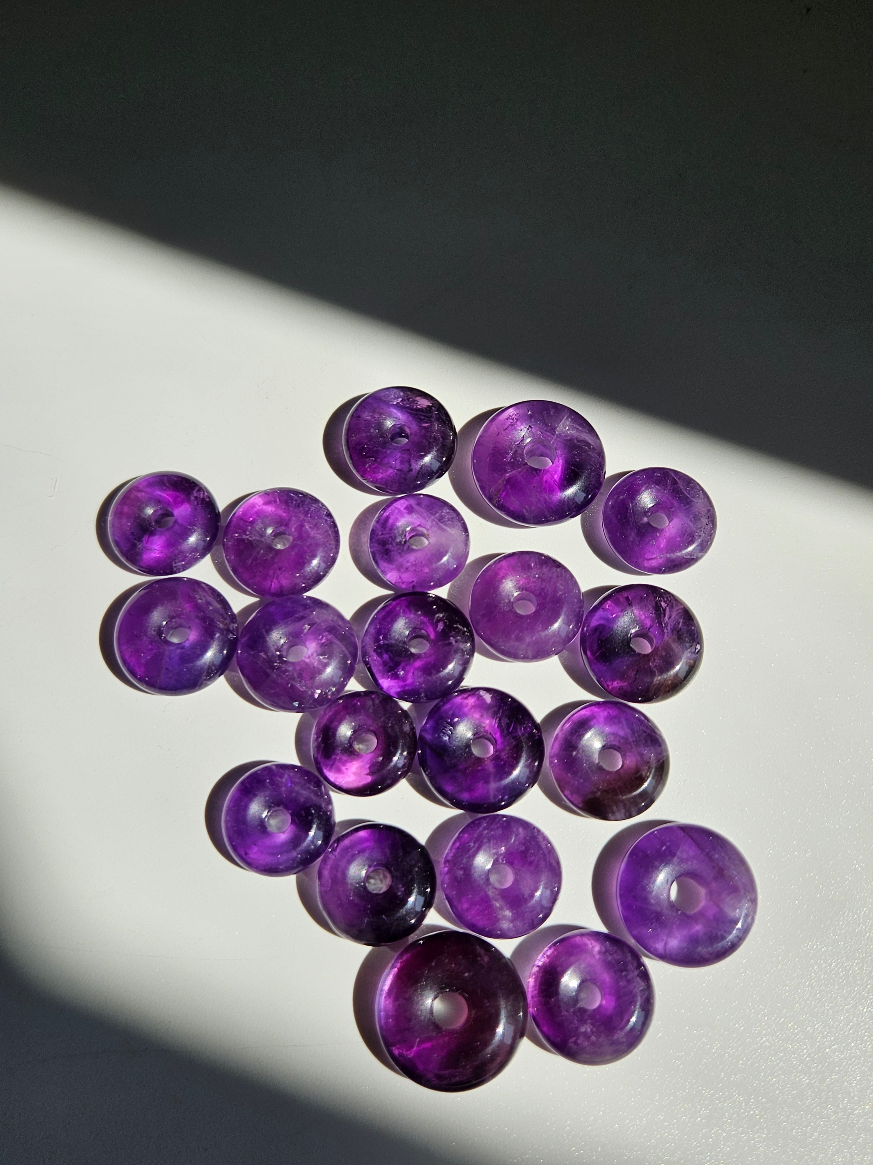 Amethyst Mini Donut | sphere stand
