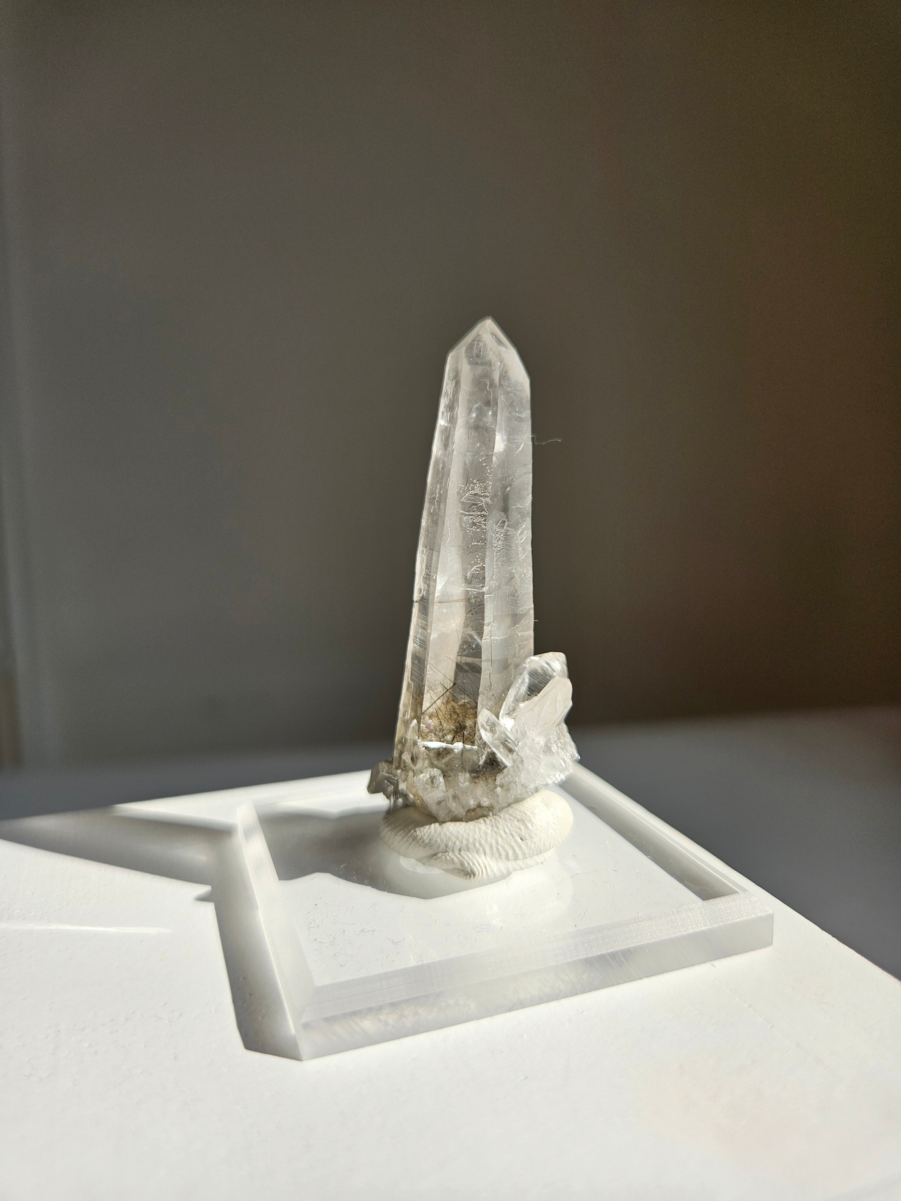 Black Tourmaline in Quartz 002