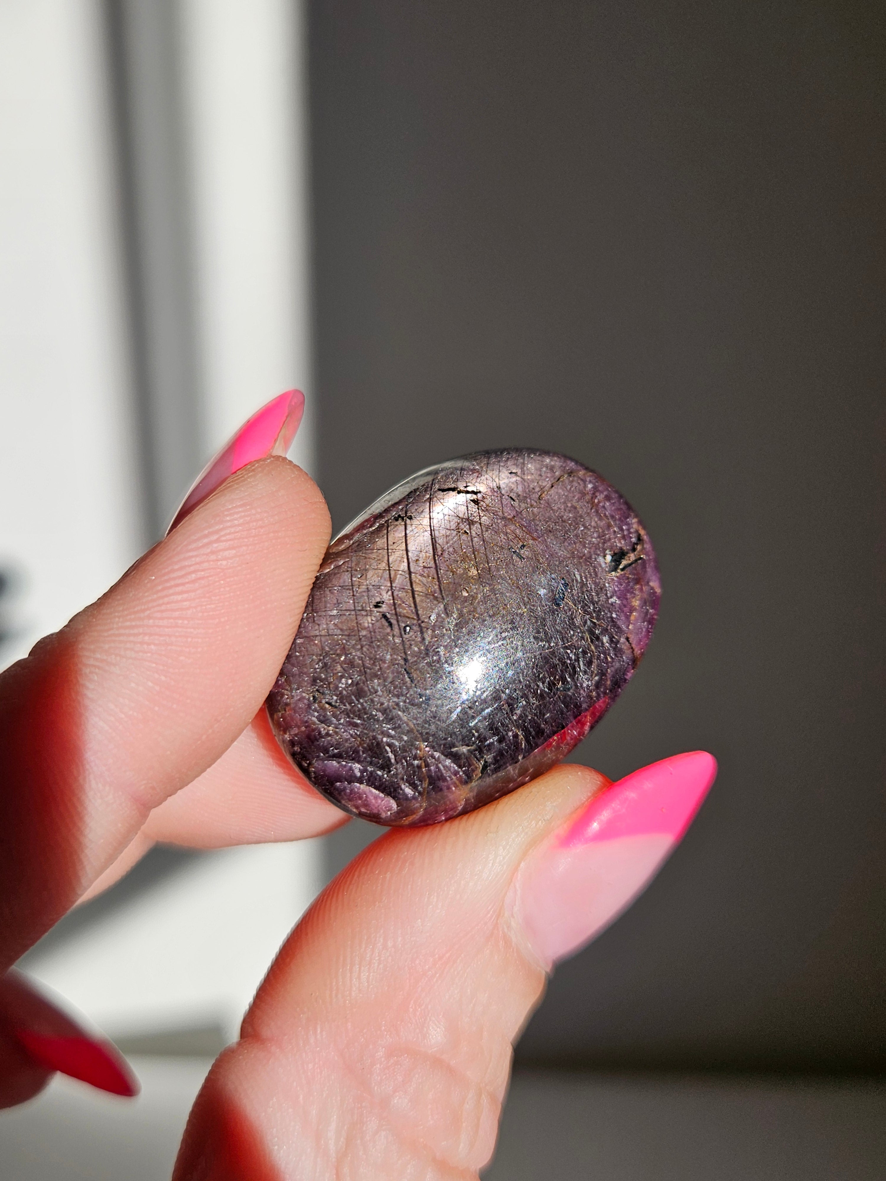 Star Ruby Palmstone 002