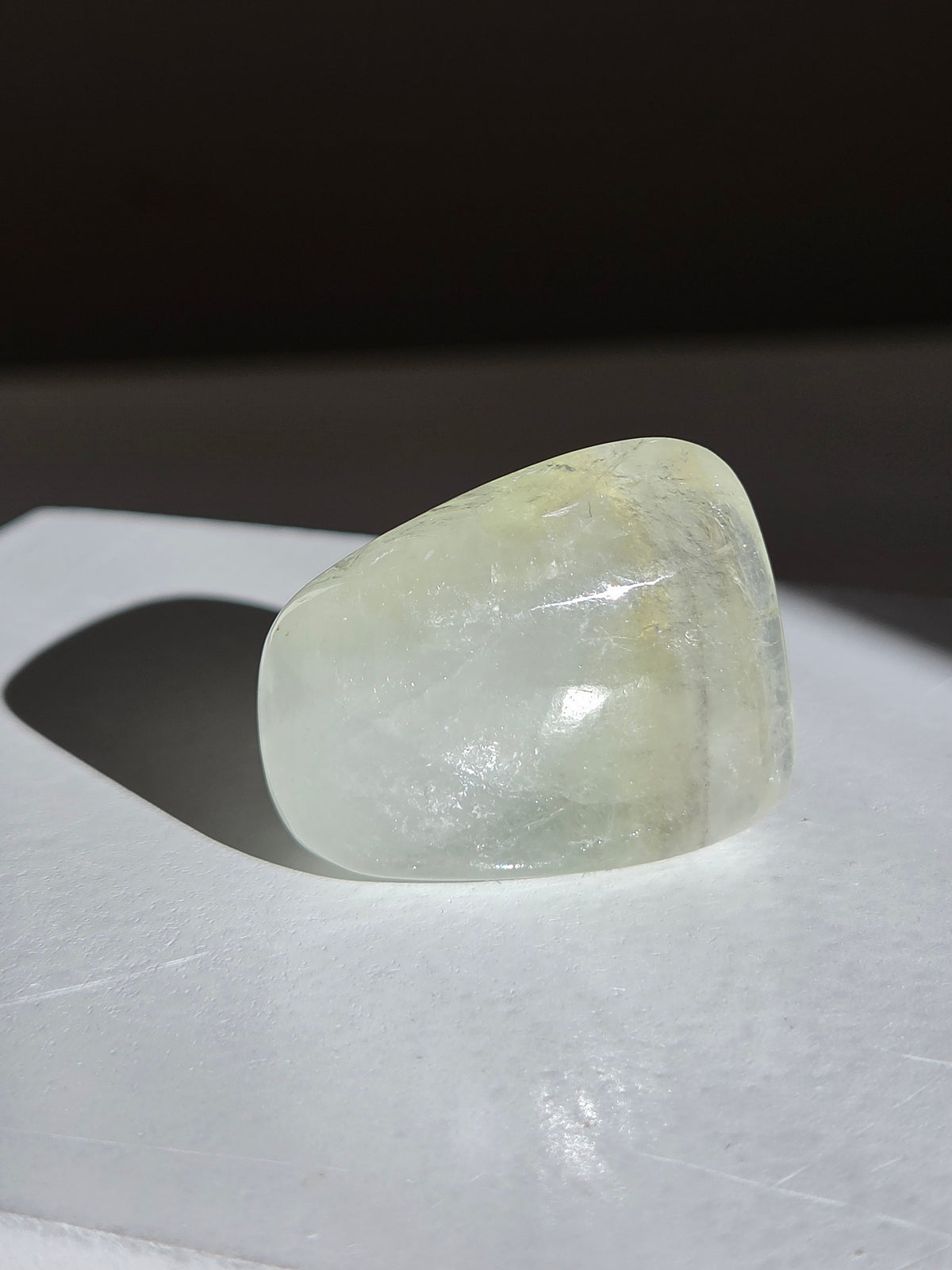 Minty Apophyllite Tumbled 005