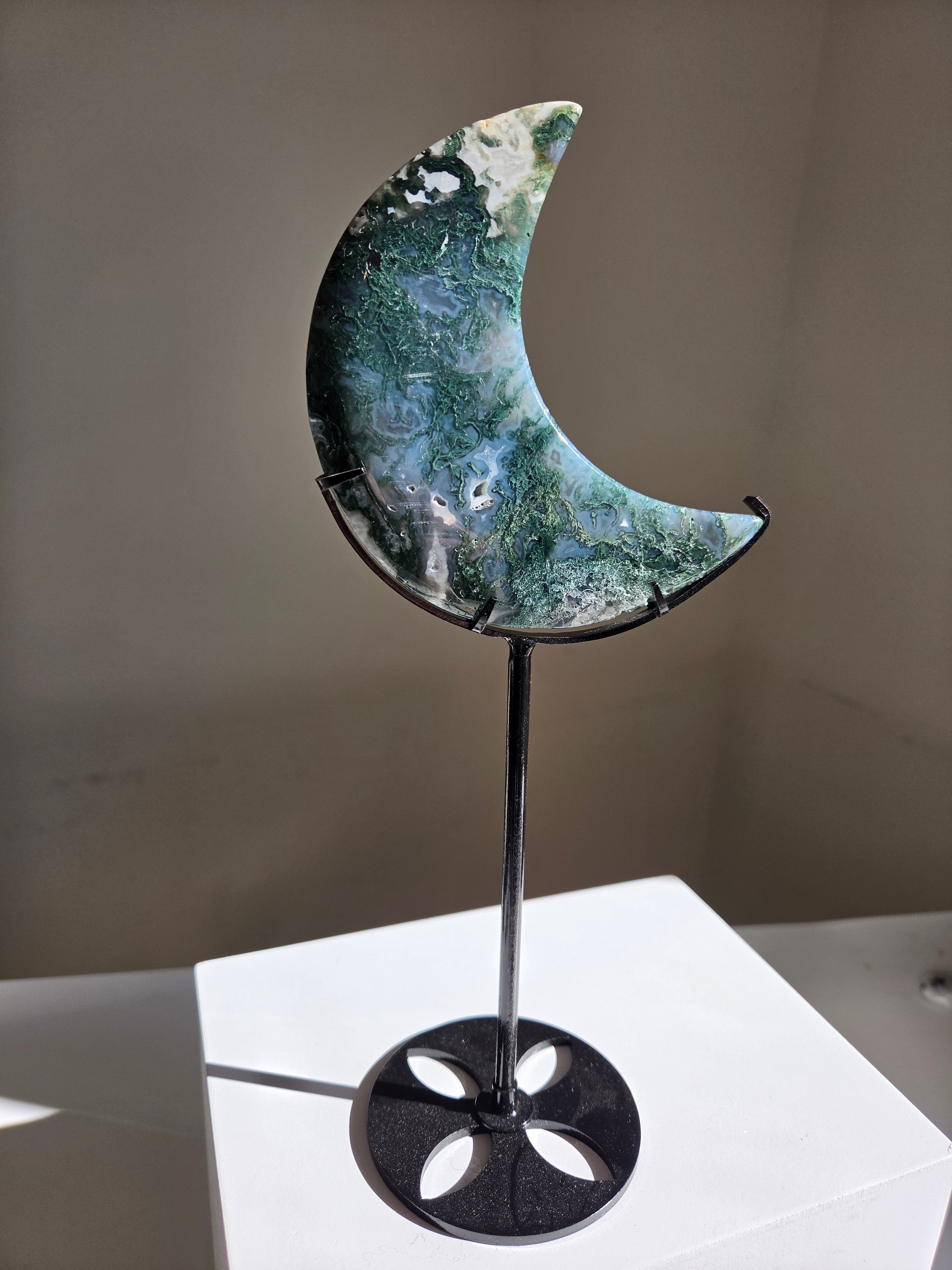 Moss Agate Moon 001