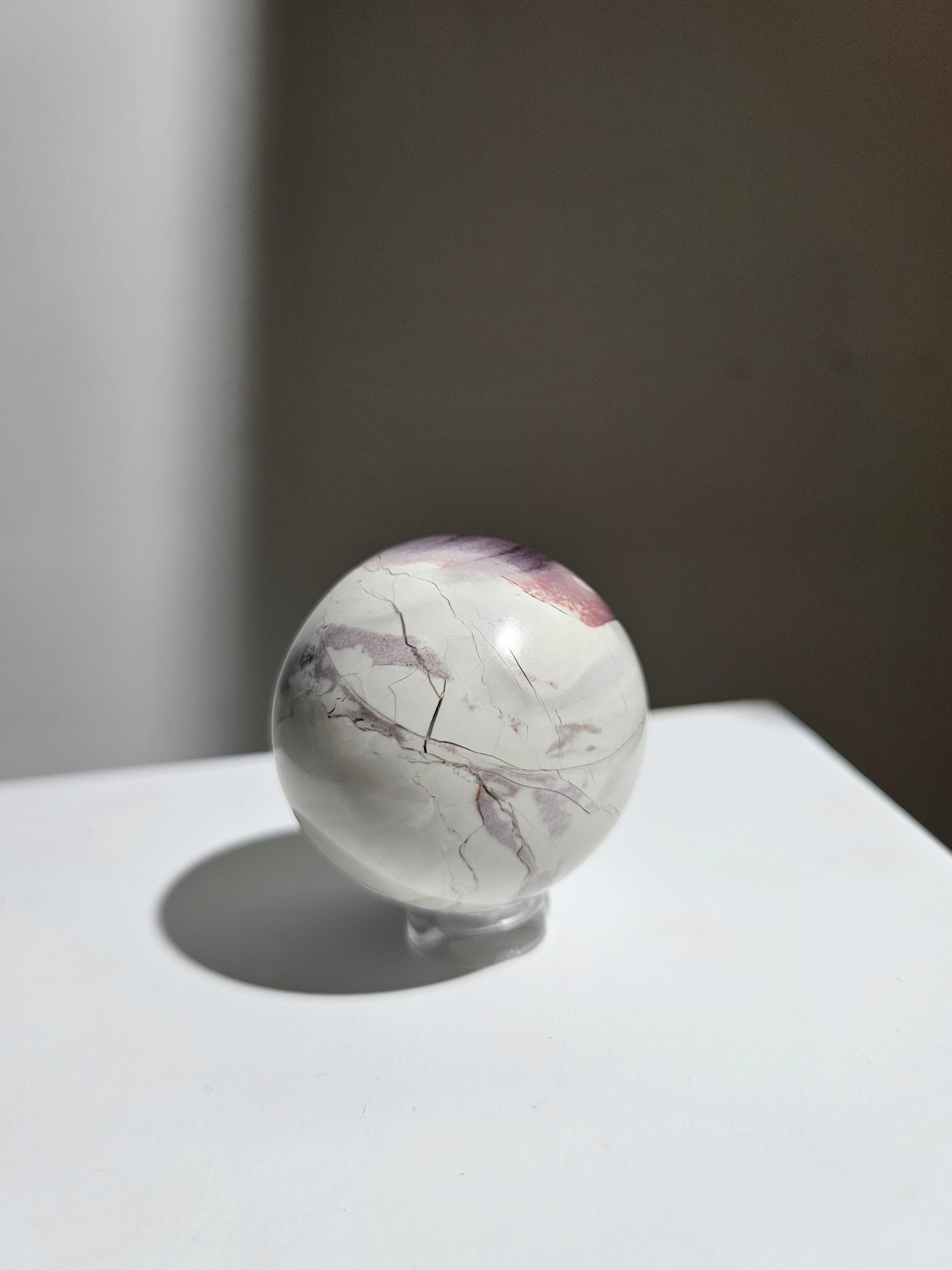 Hyacinth jasper sphere 002