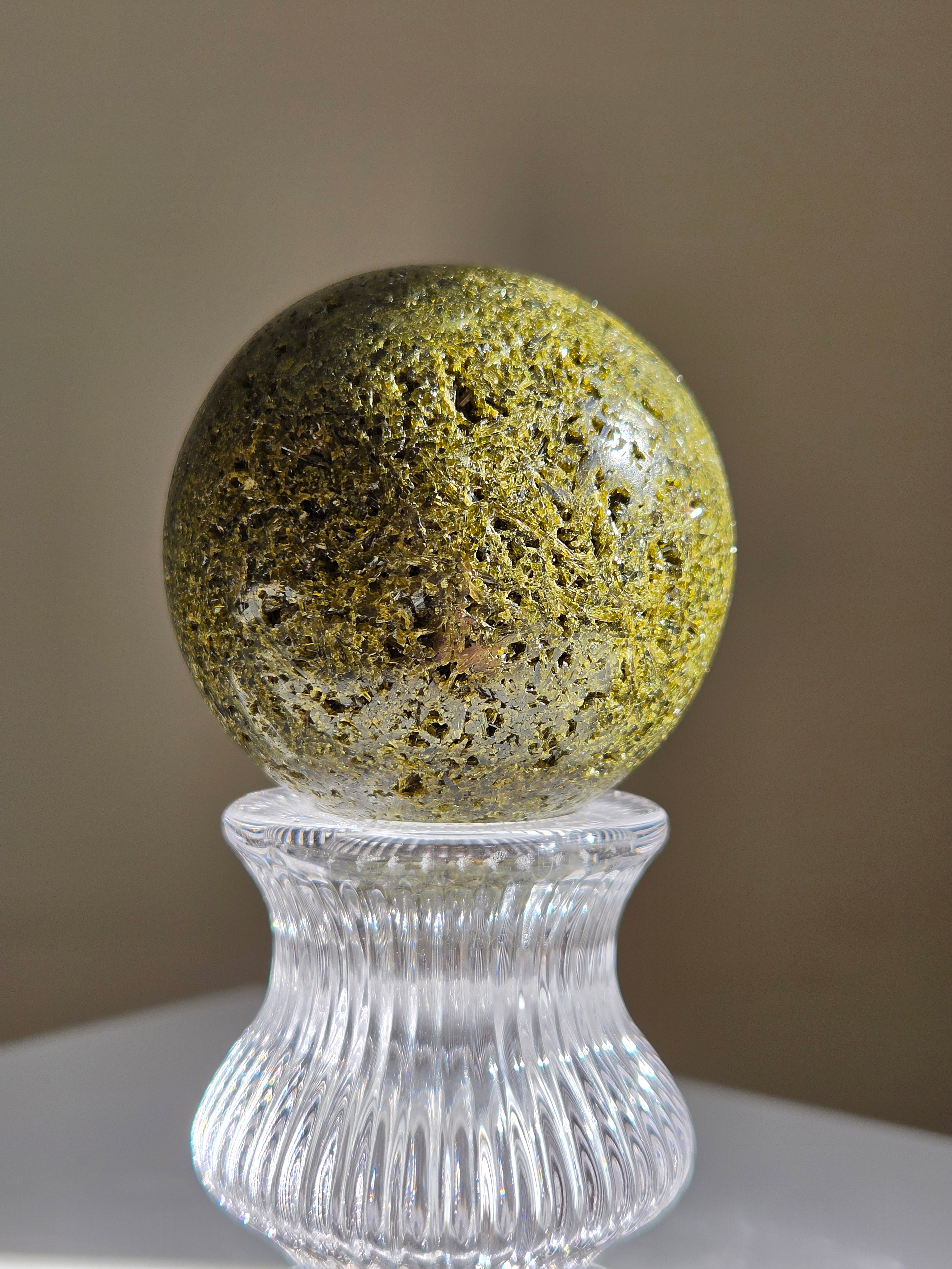 Epidote Sphere 002