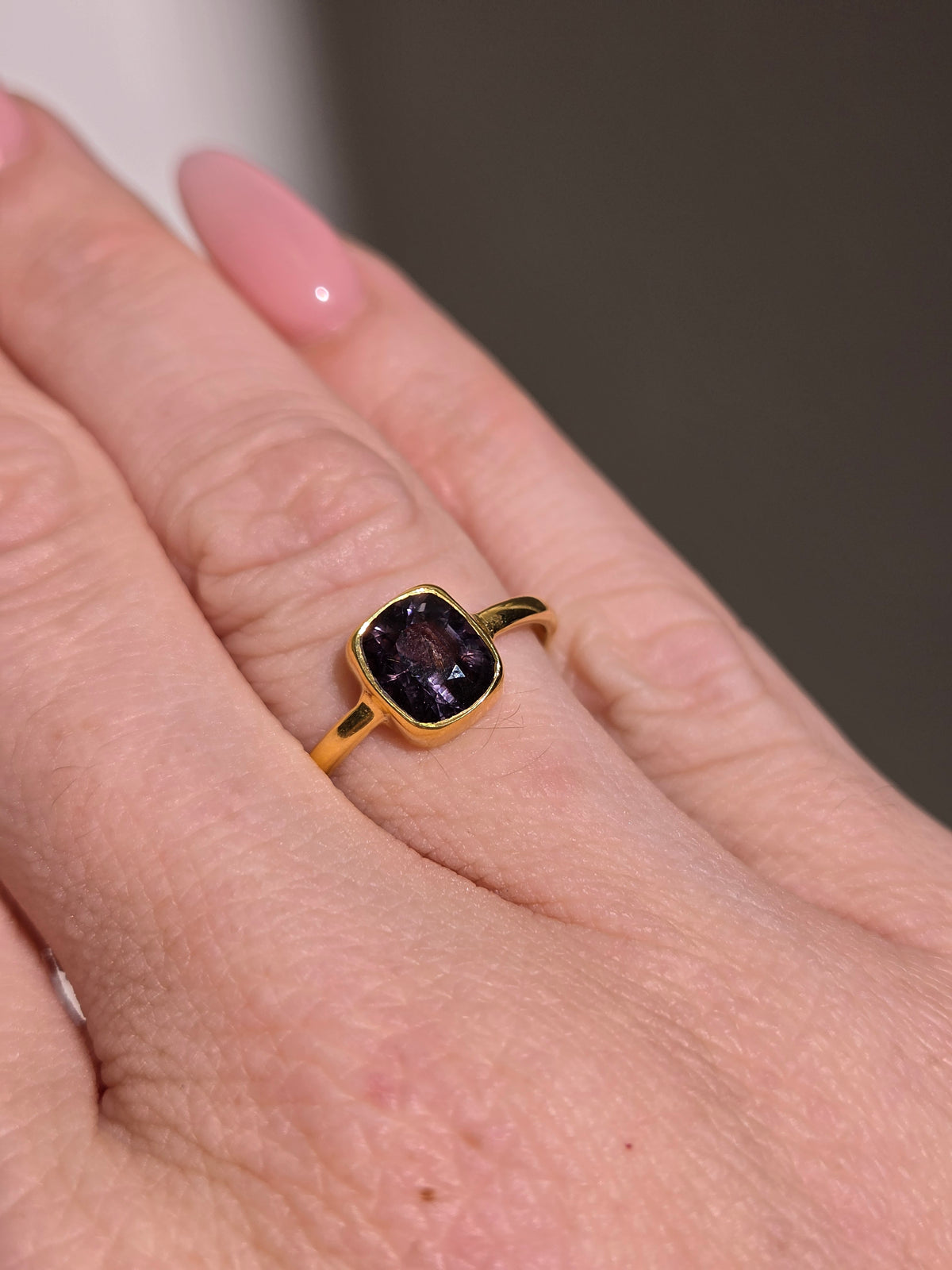 Size 8 | Spinel Ring | gold 001