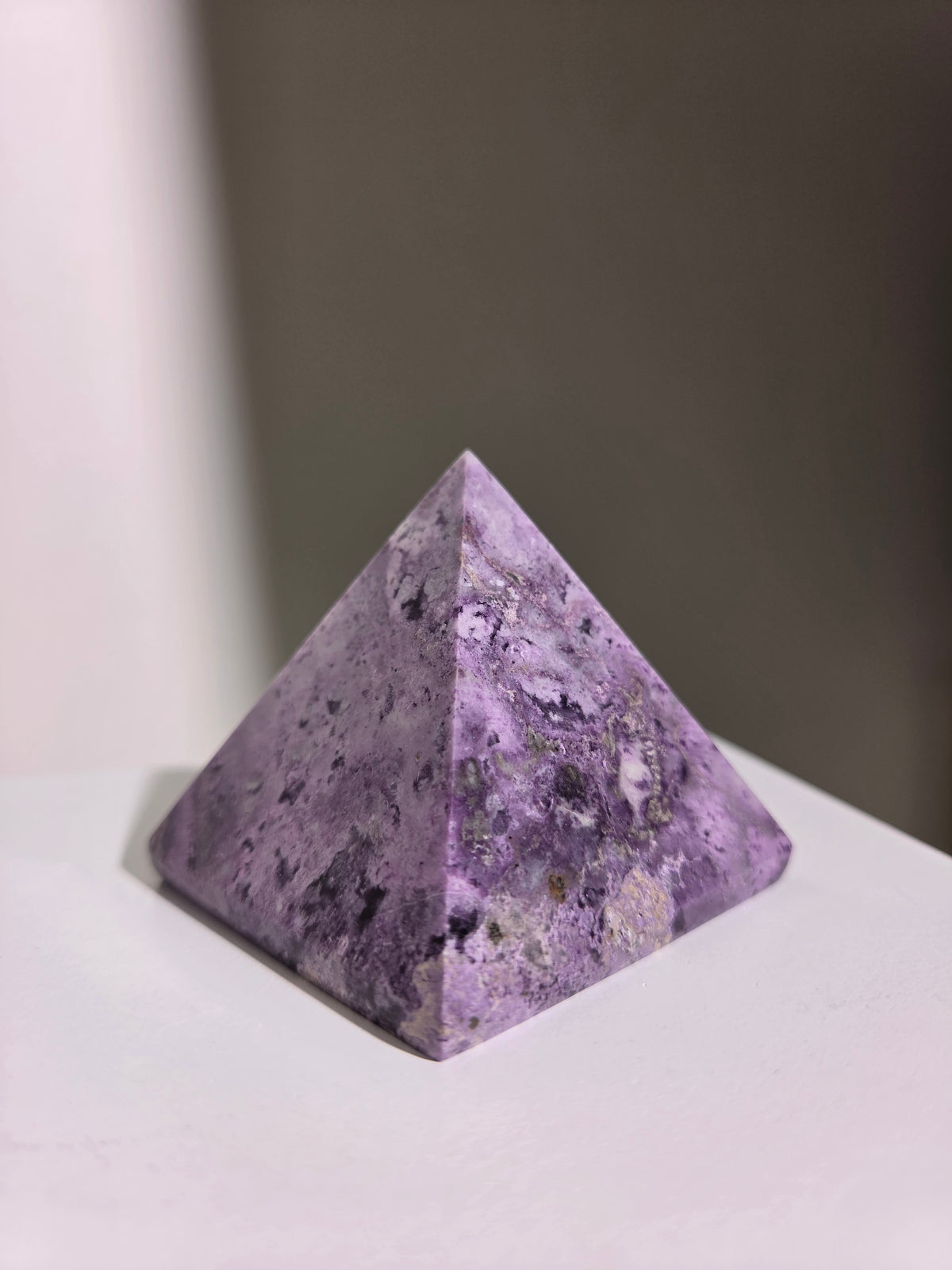 Bolivianite Pyramid 002