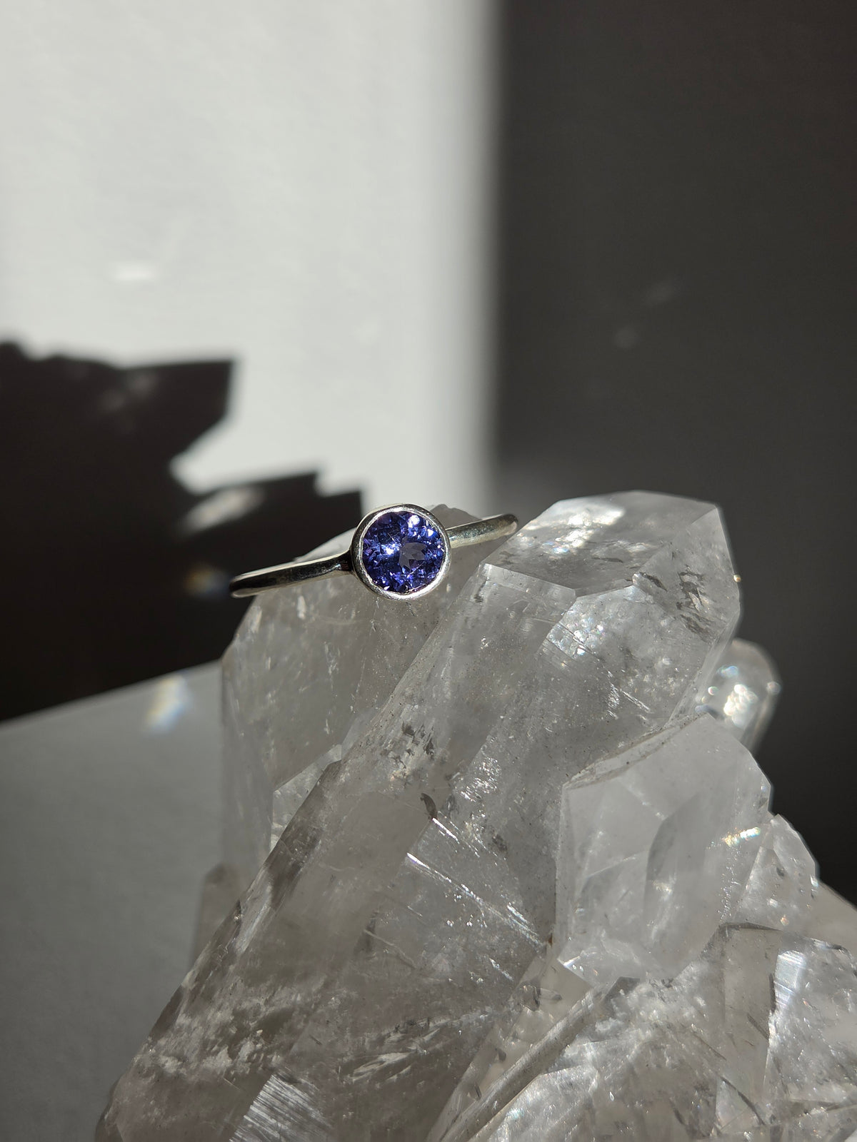 Size ten | Tanzanite Ring | silver 061