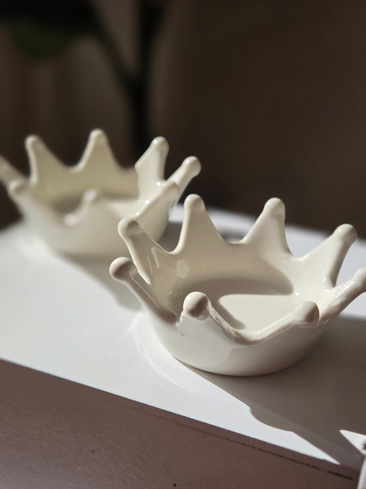 Crown Dish | sphere stand