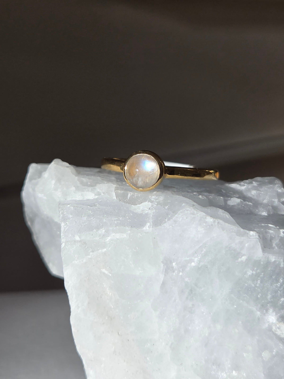Size 8 | Moonstone Ring | gold 034