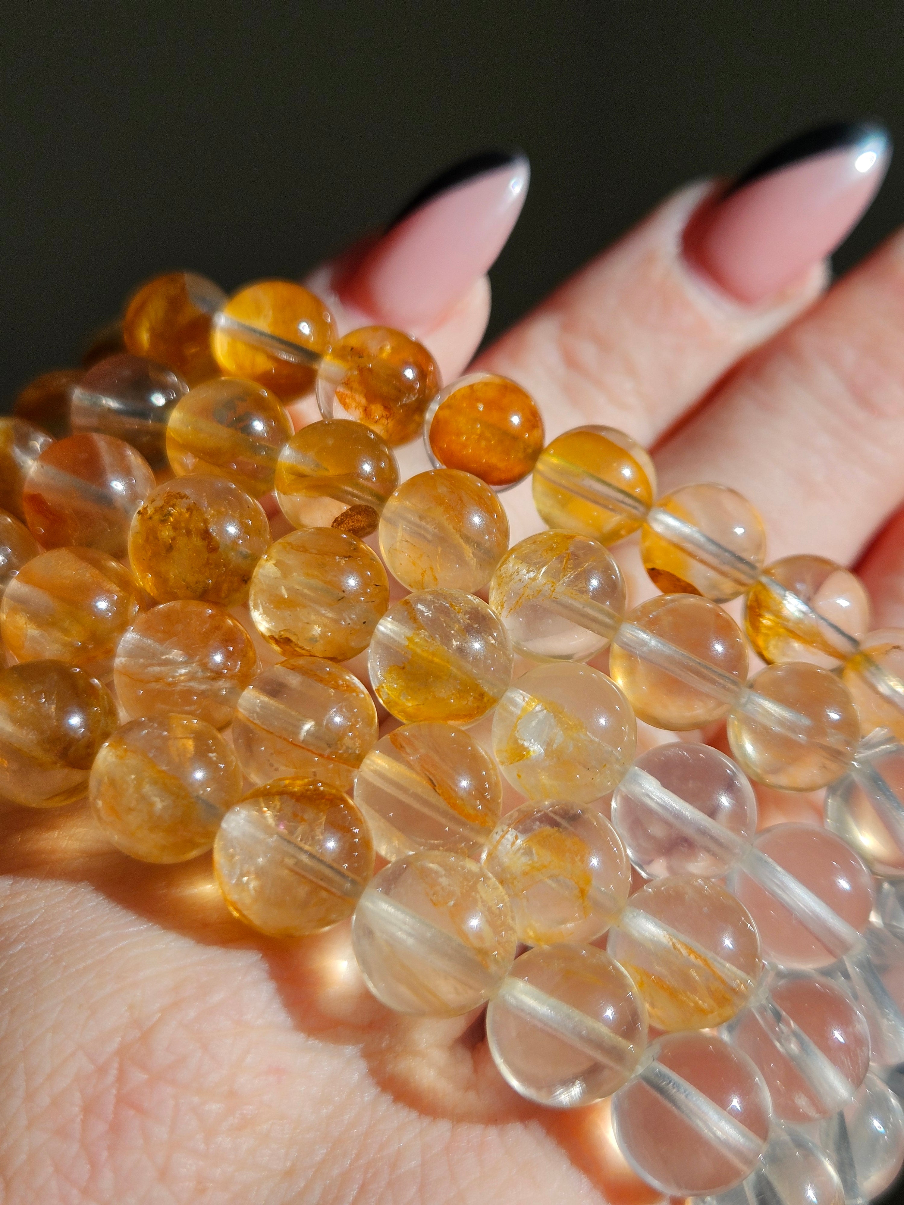 Golden Healer Quartz bracelet | gradient 8.5mm