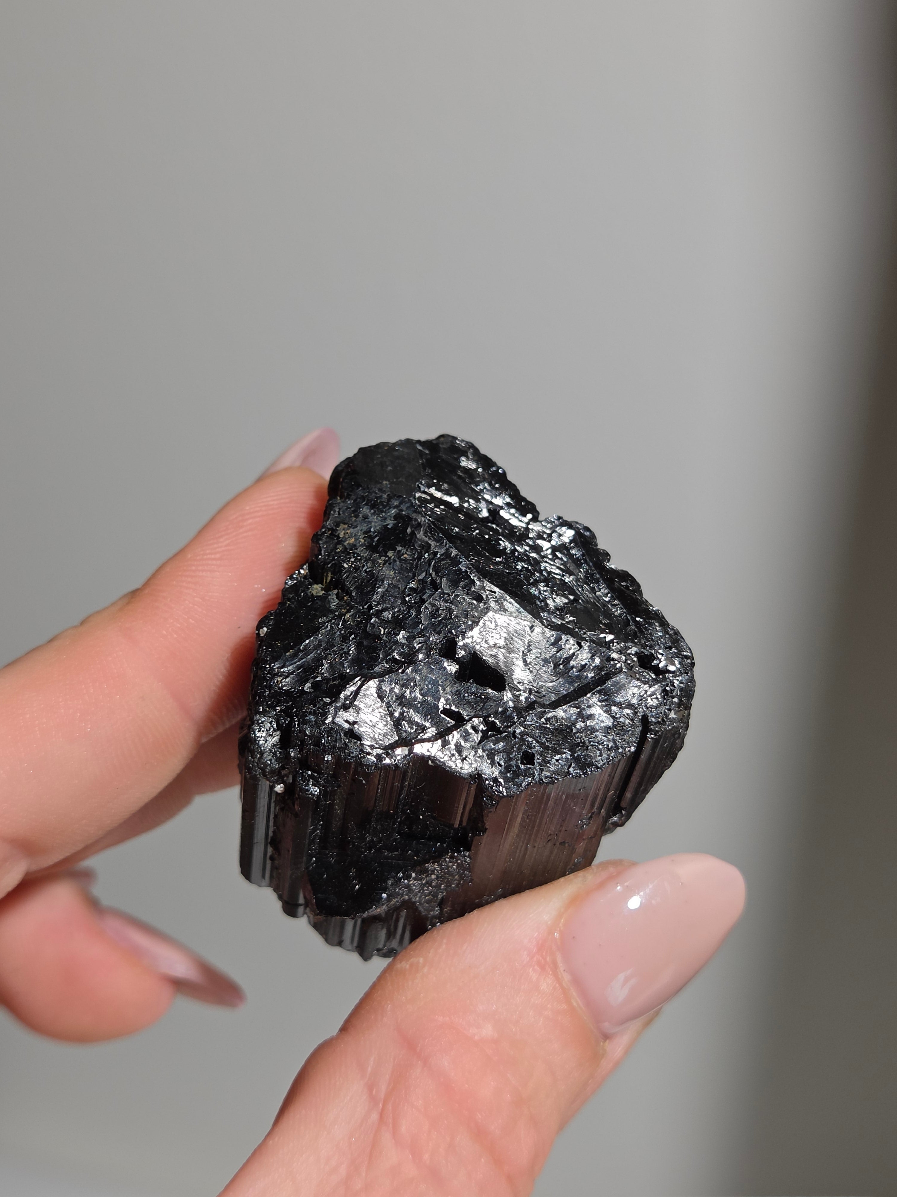 Raw Black Tourmaline 004
