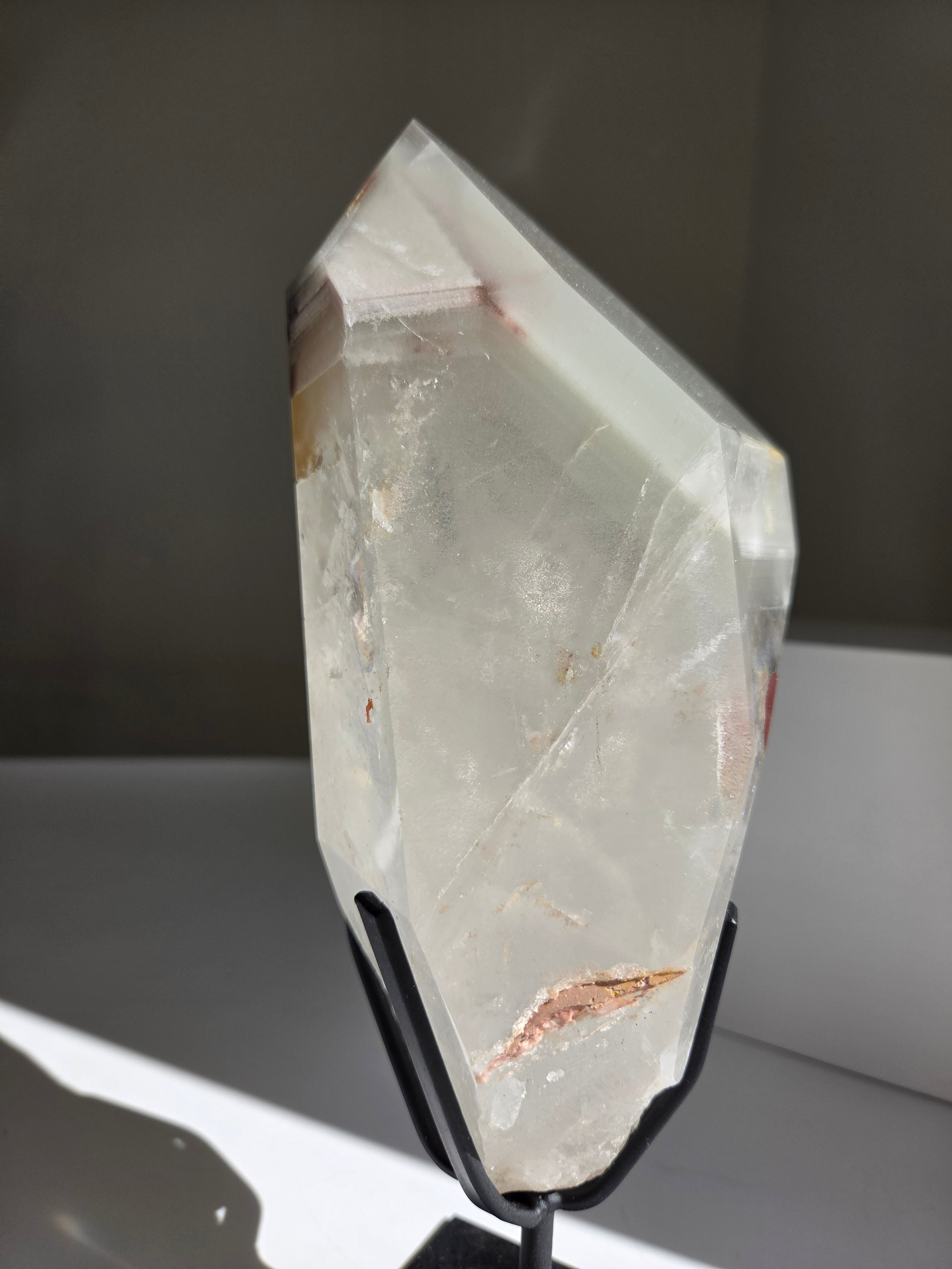 Garden Quartz Statement on Custom Stand
