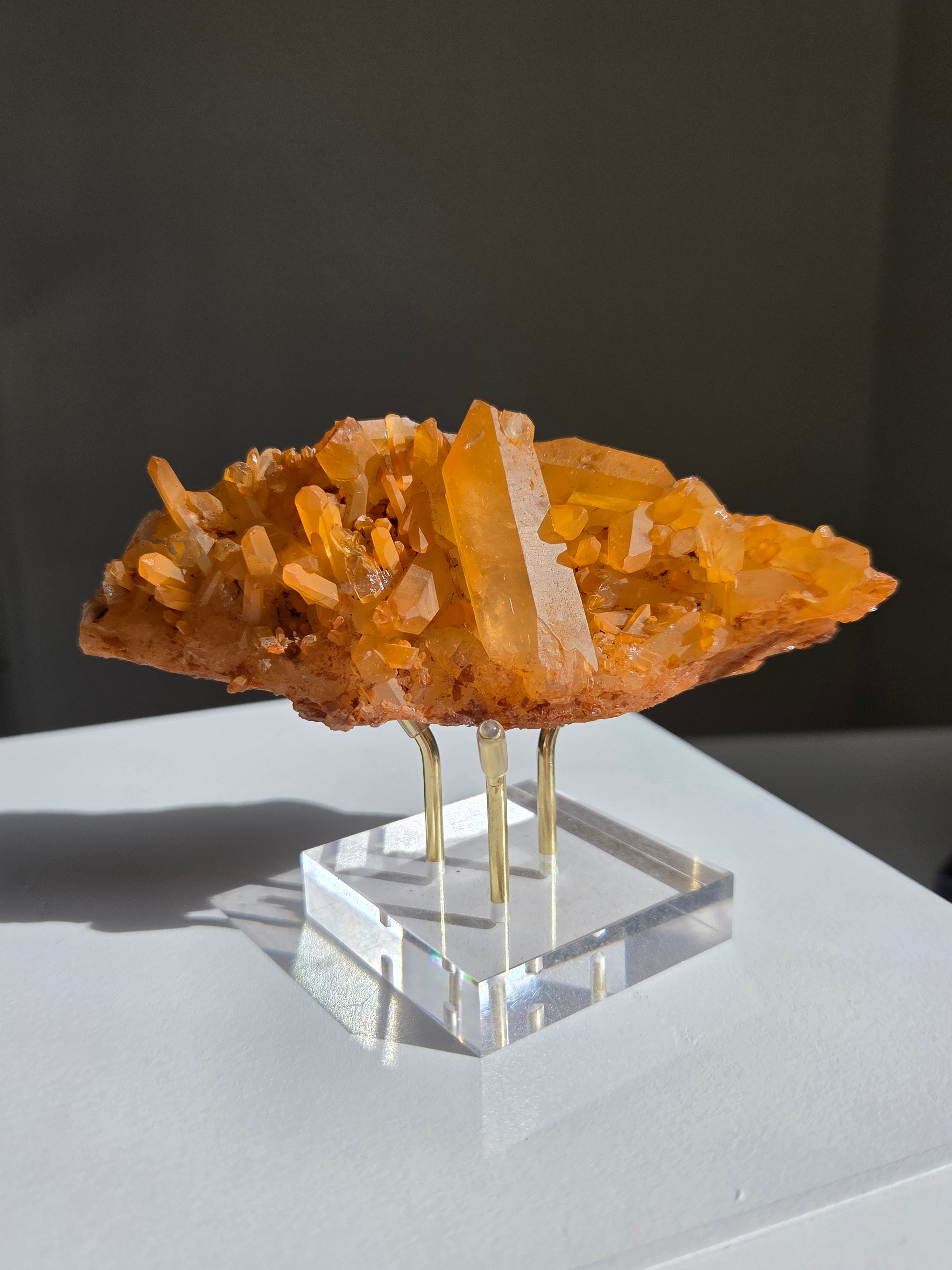 Tangerine Quartz Cluster 008