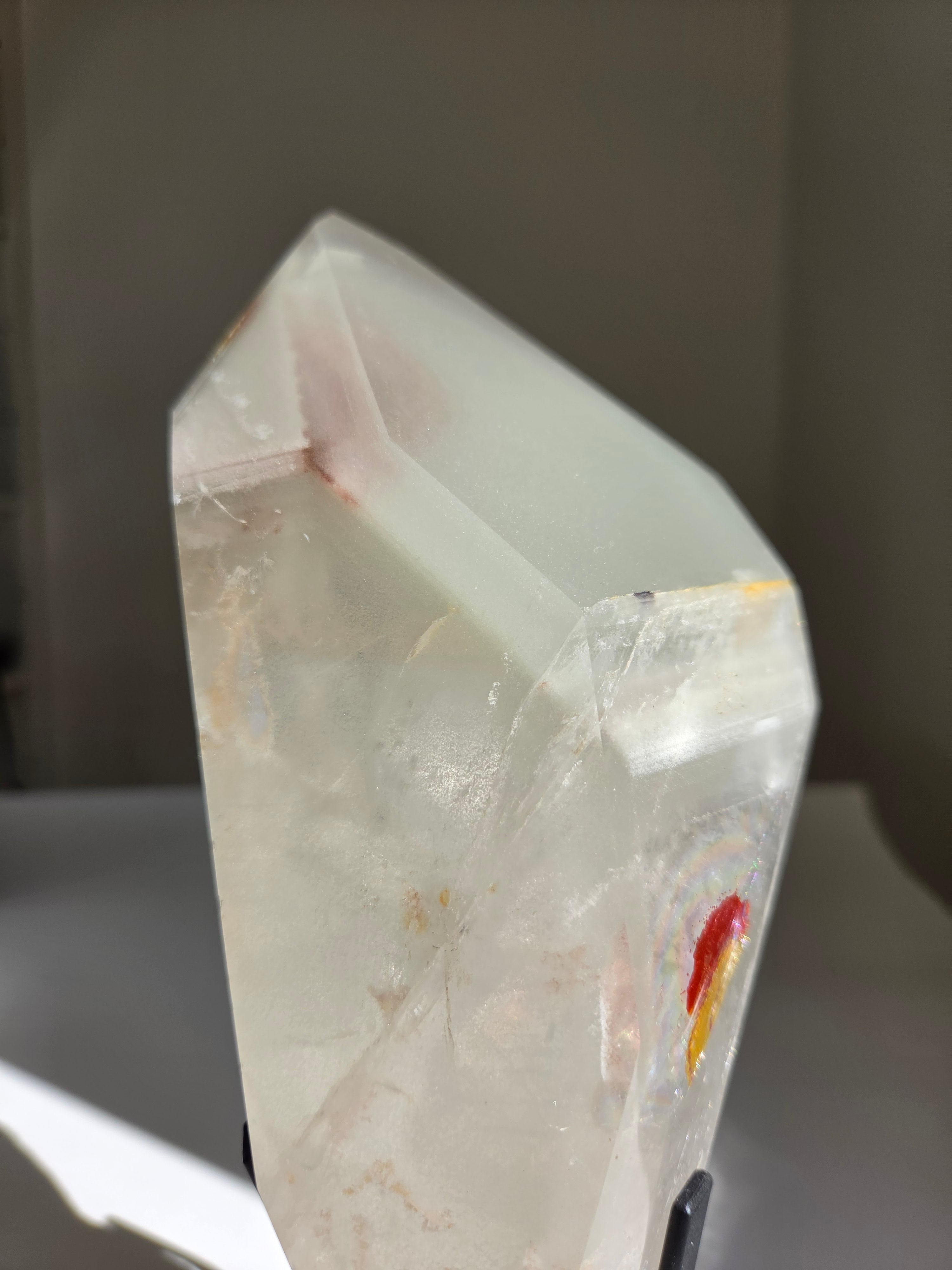 Garden Quartz Statement on Custom Stand