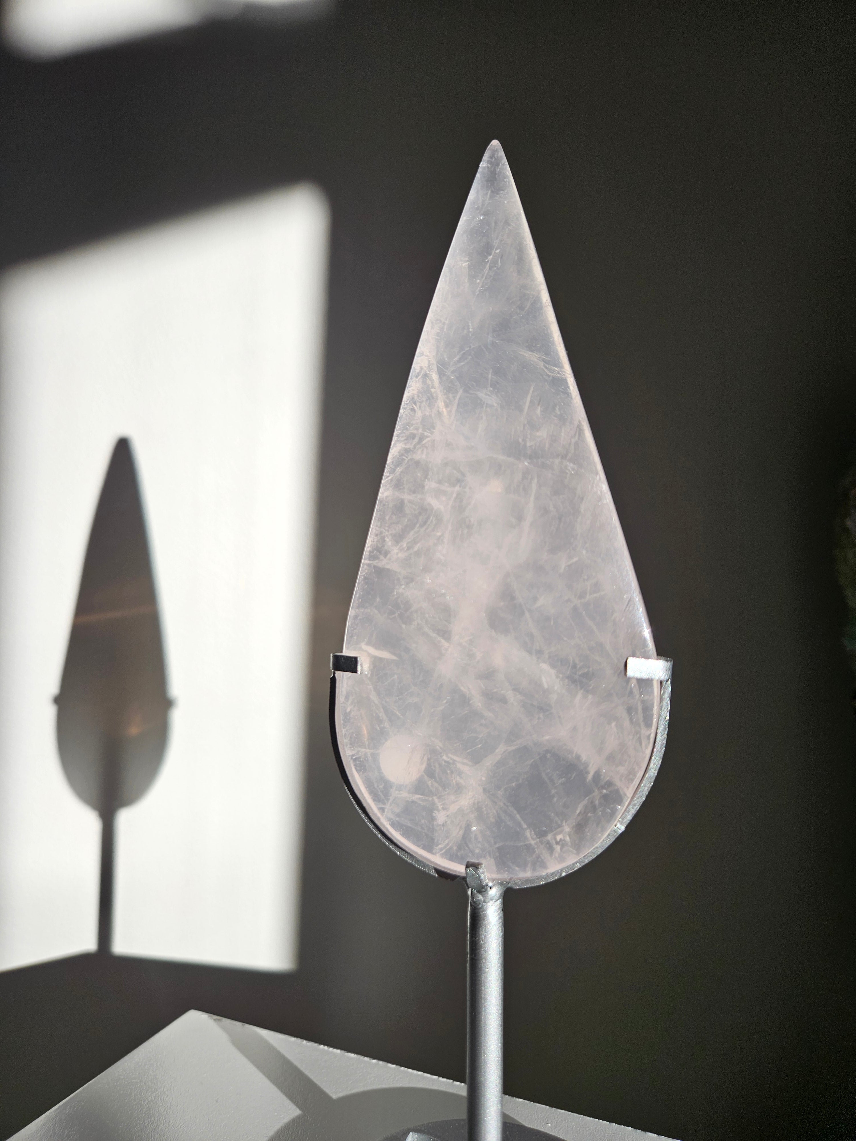 Rose Quartz Teardrop on Stand 002