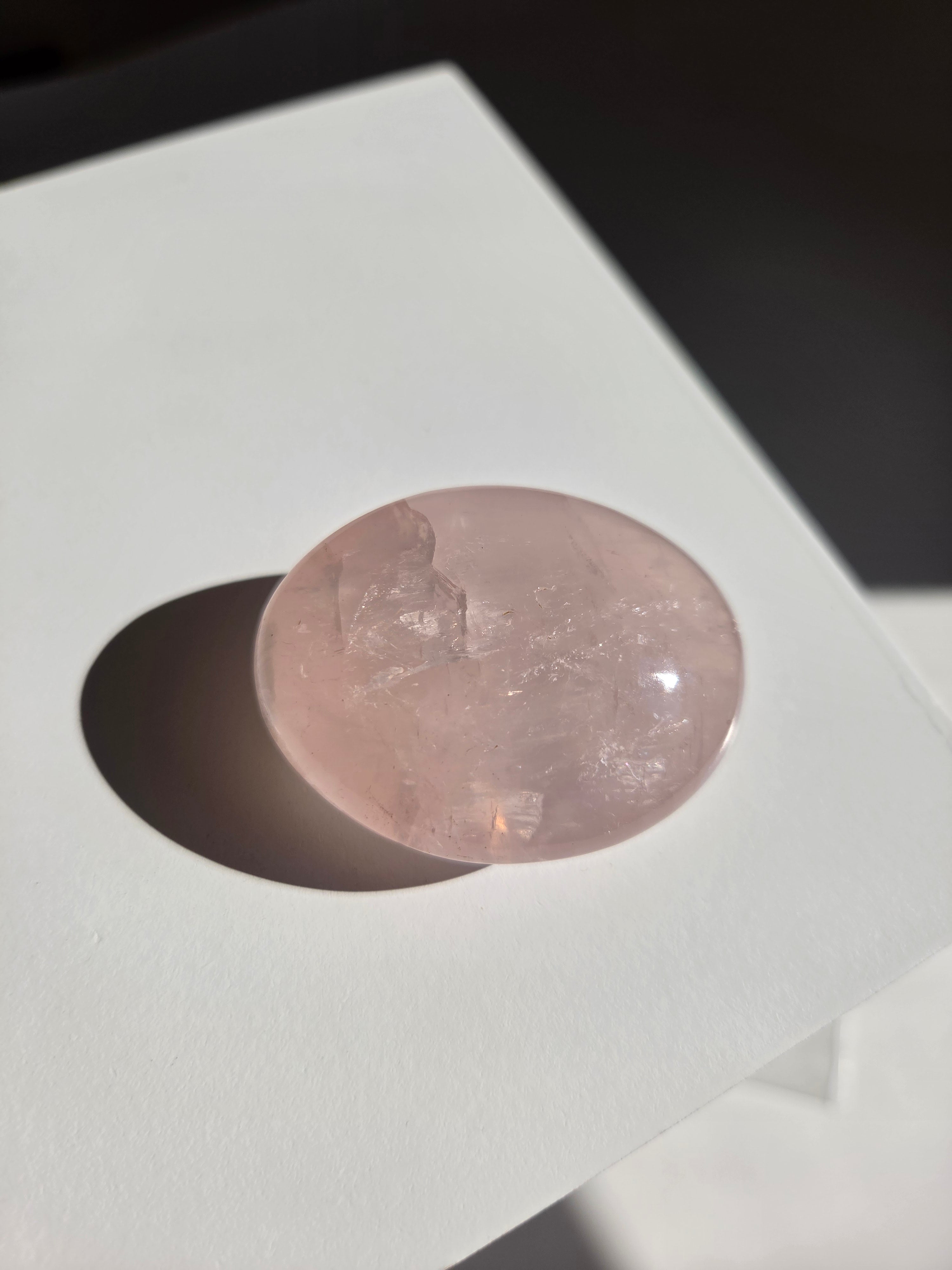 Rose Quartz Palmstone 002
