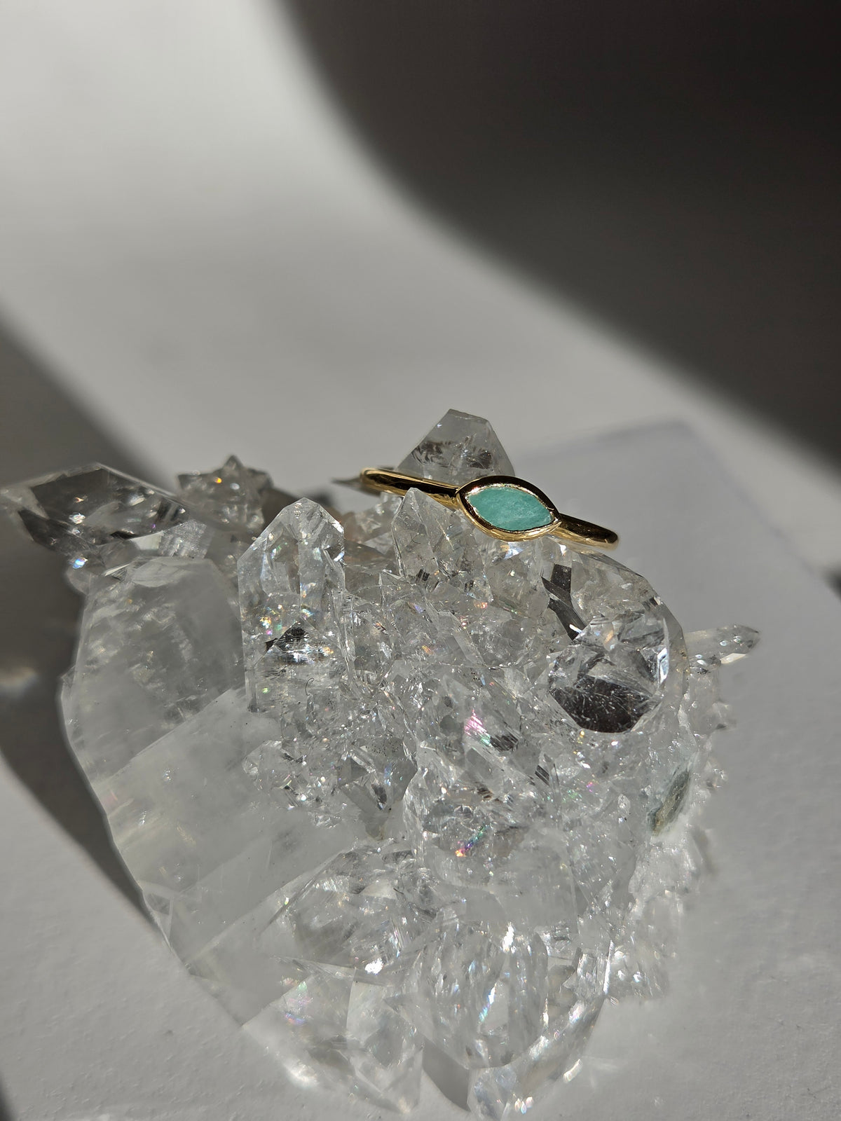 Size 5.5 | emerald Ring | gold 049