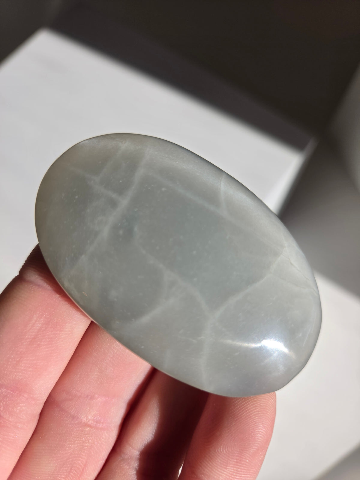 Green Moonstone Palmstone 002