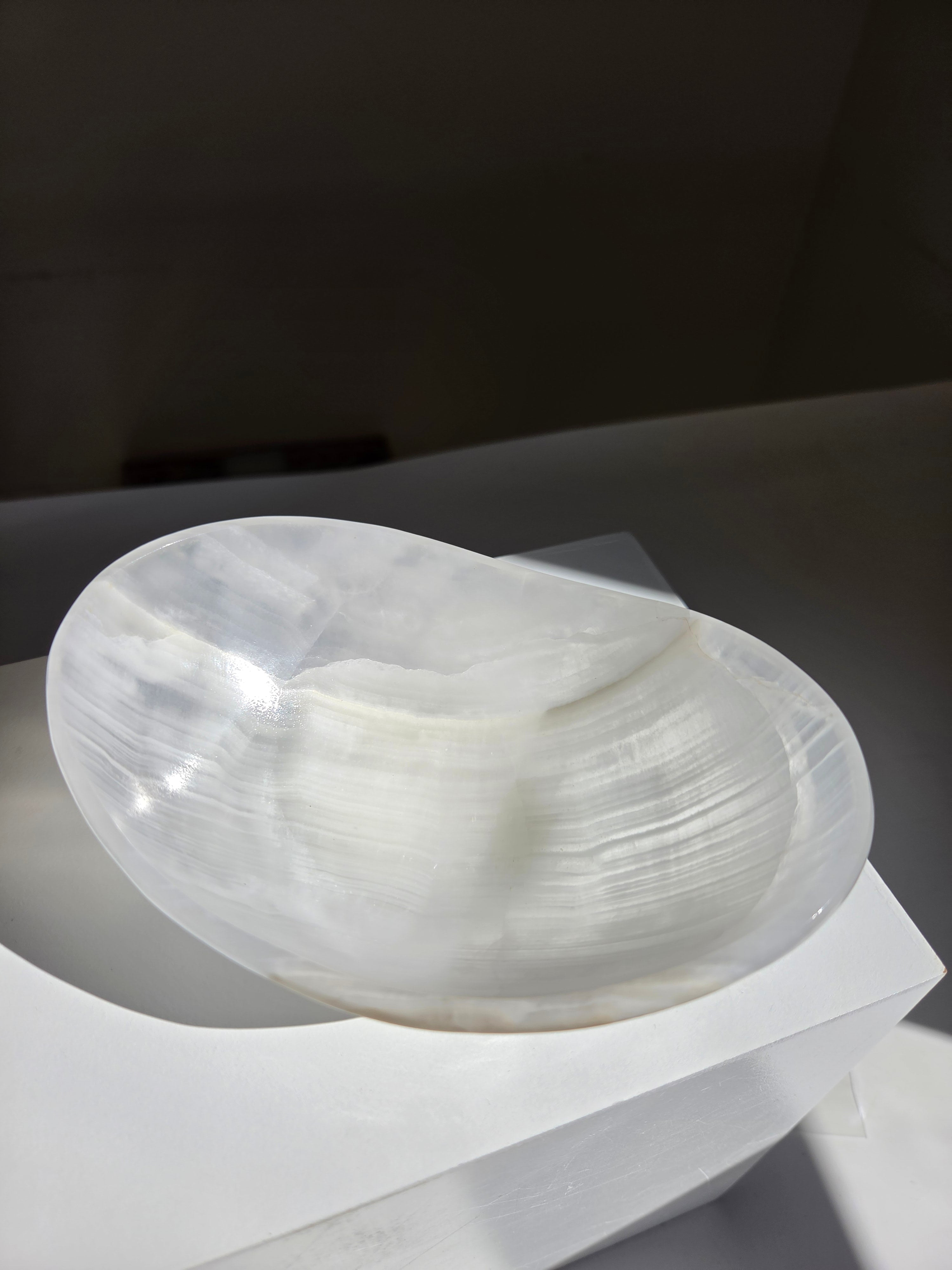 Onyx Oval Bowl 006