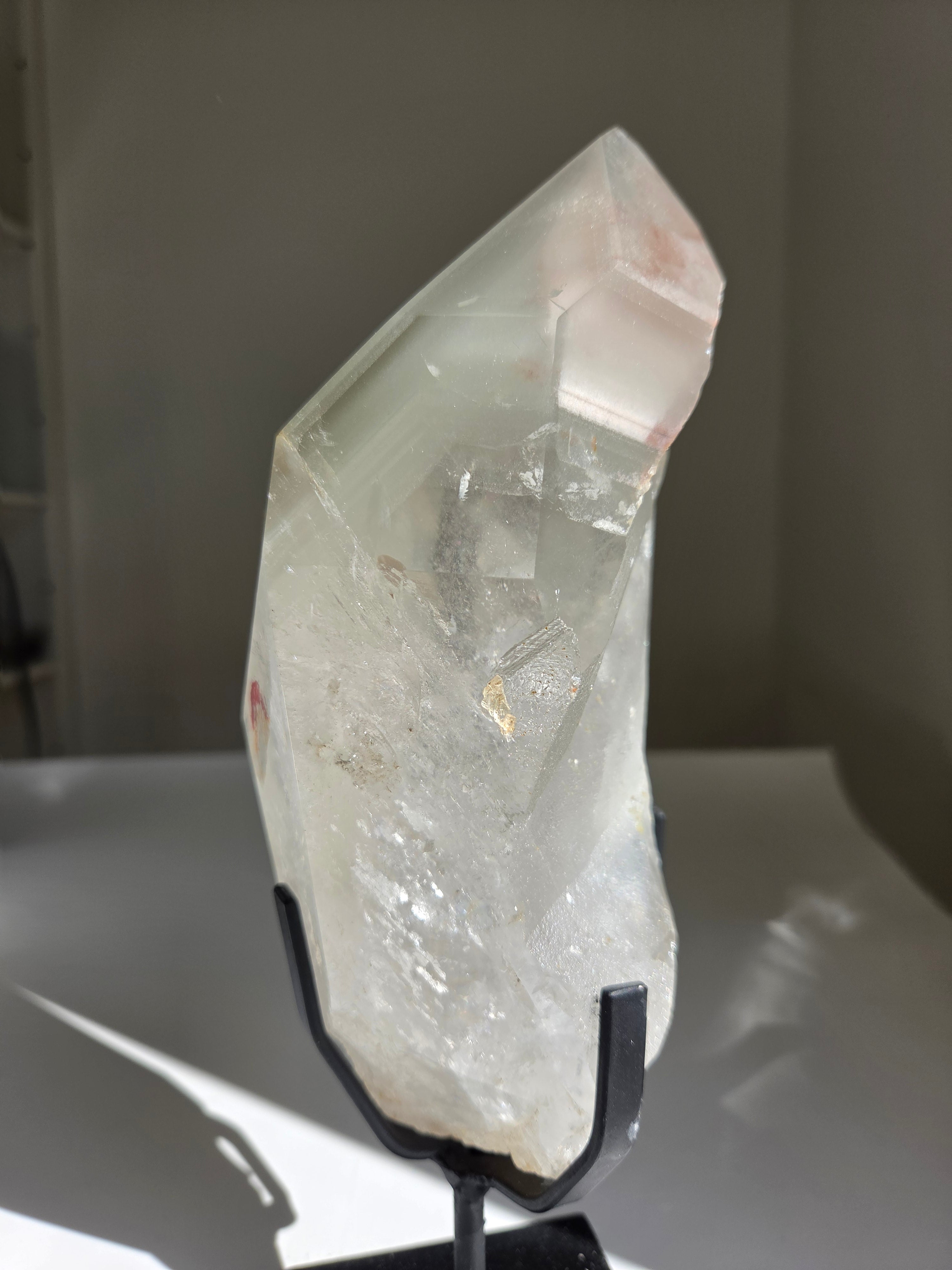 Garden Quartz Statement on Custom Stand