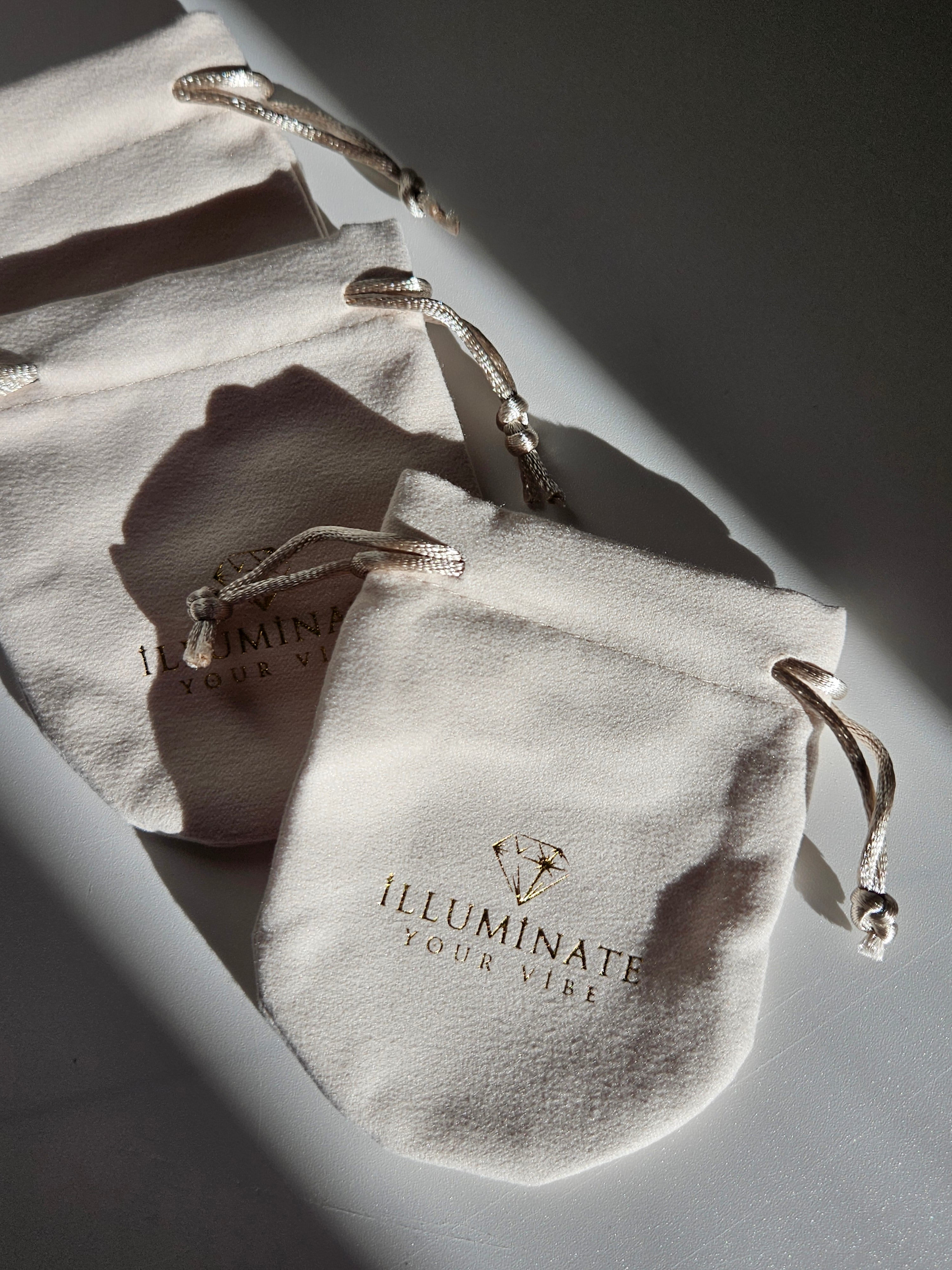 Ivory x Gold Rounded Drawstring Pouch