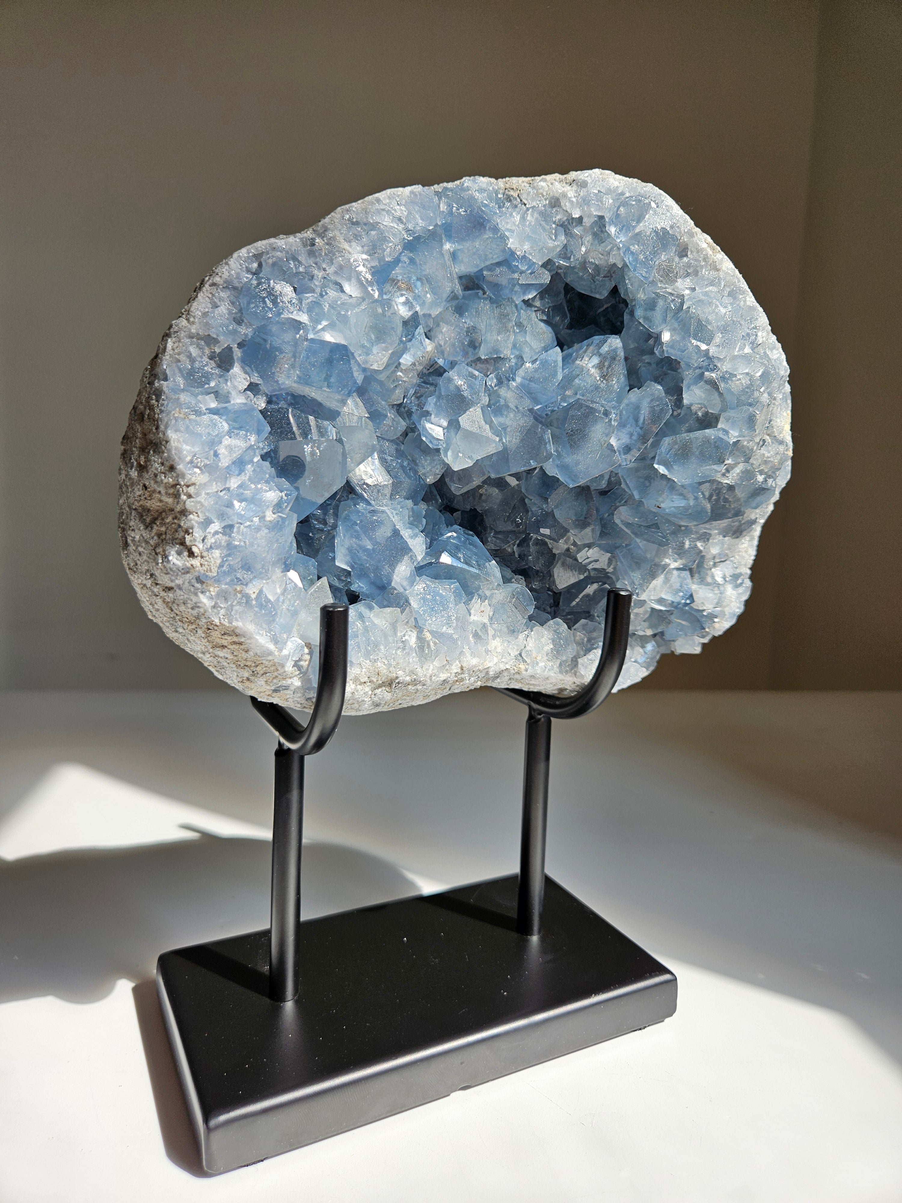 Celestite Statement on Stand