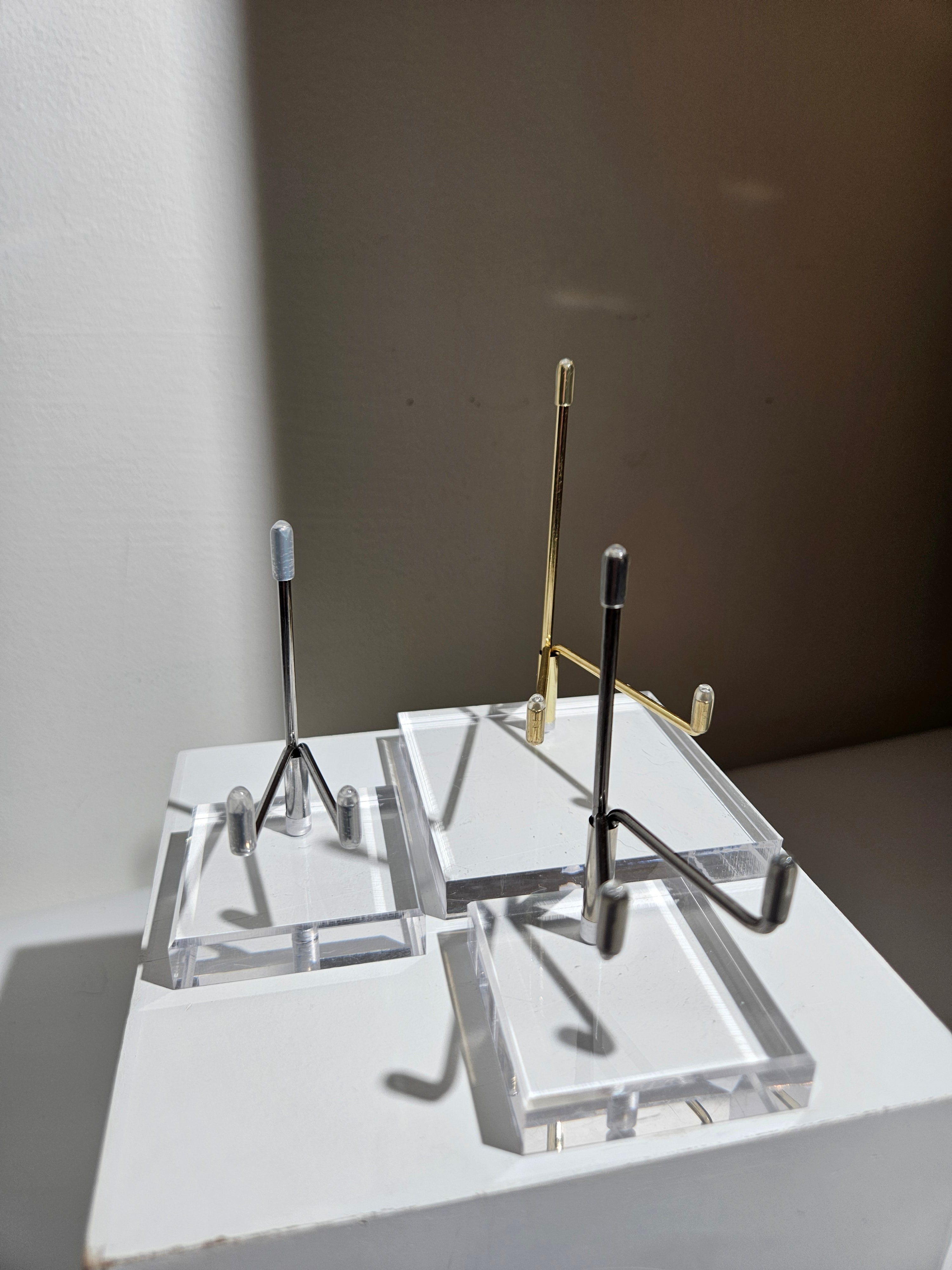 Adjustable Easel Stand | now available in silver & black