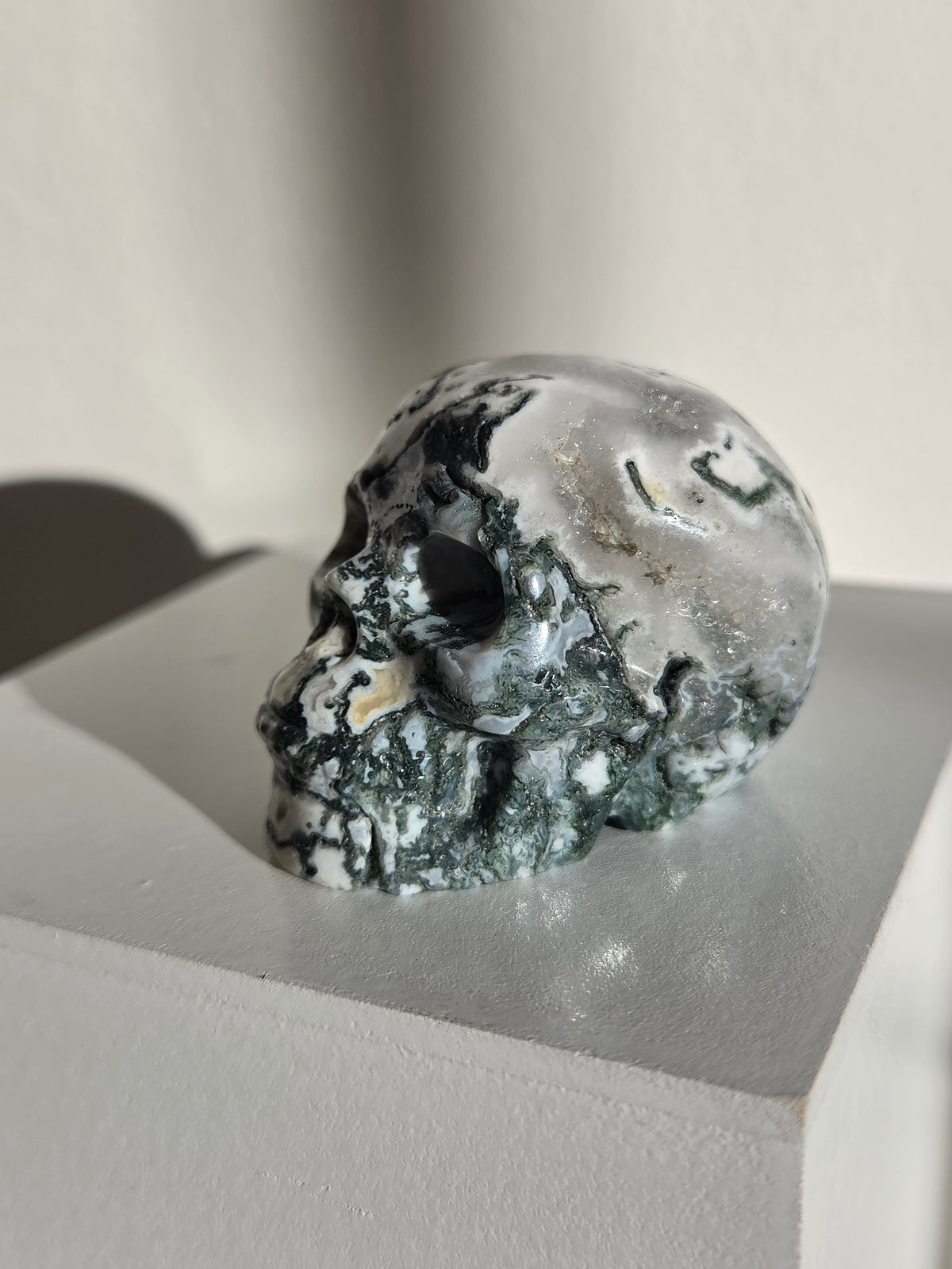 Moss Agate Skull 001