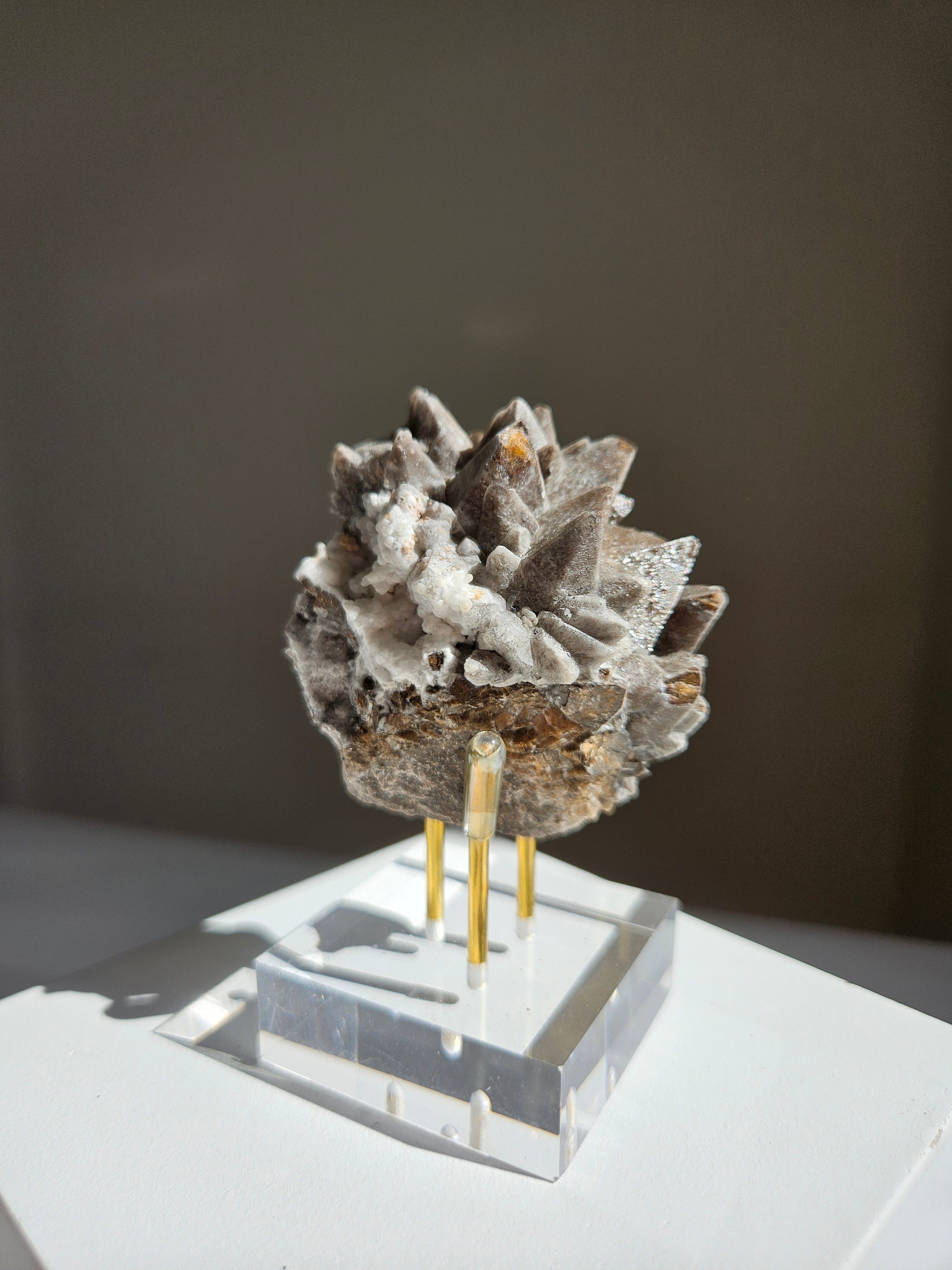 Dogtooth Calcite 009