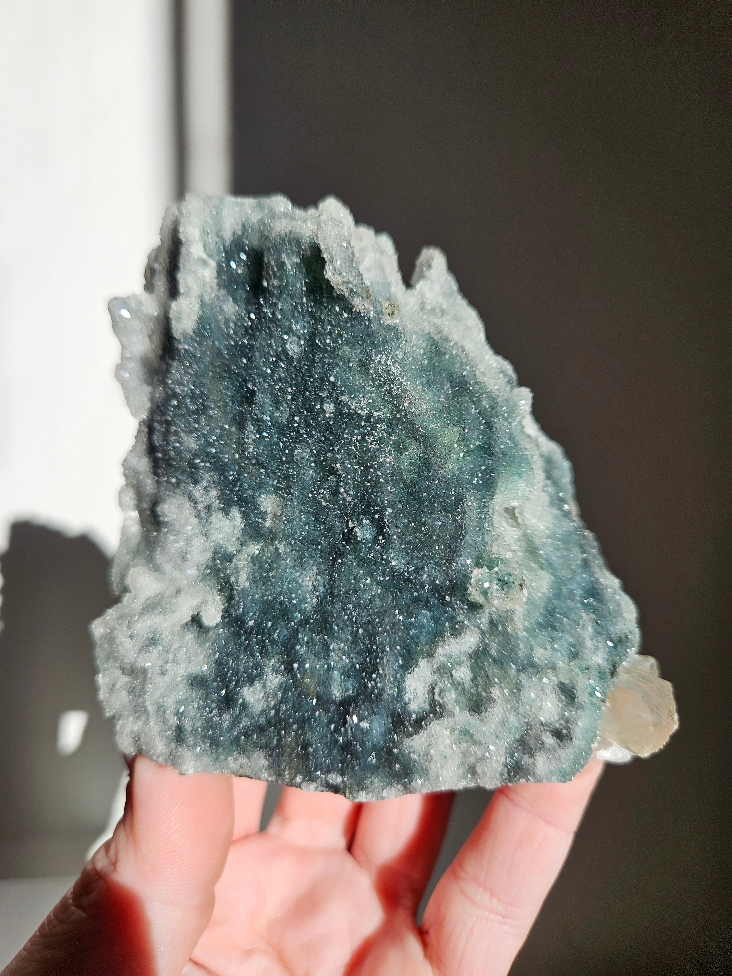 Apophyllite on Black Chalcedony 033