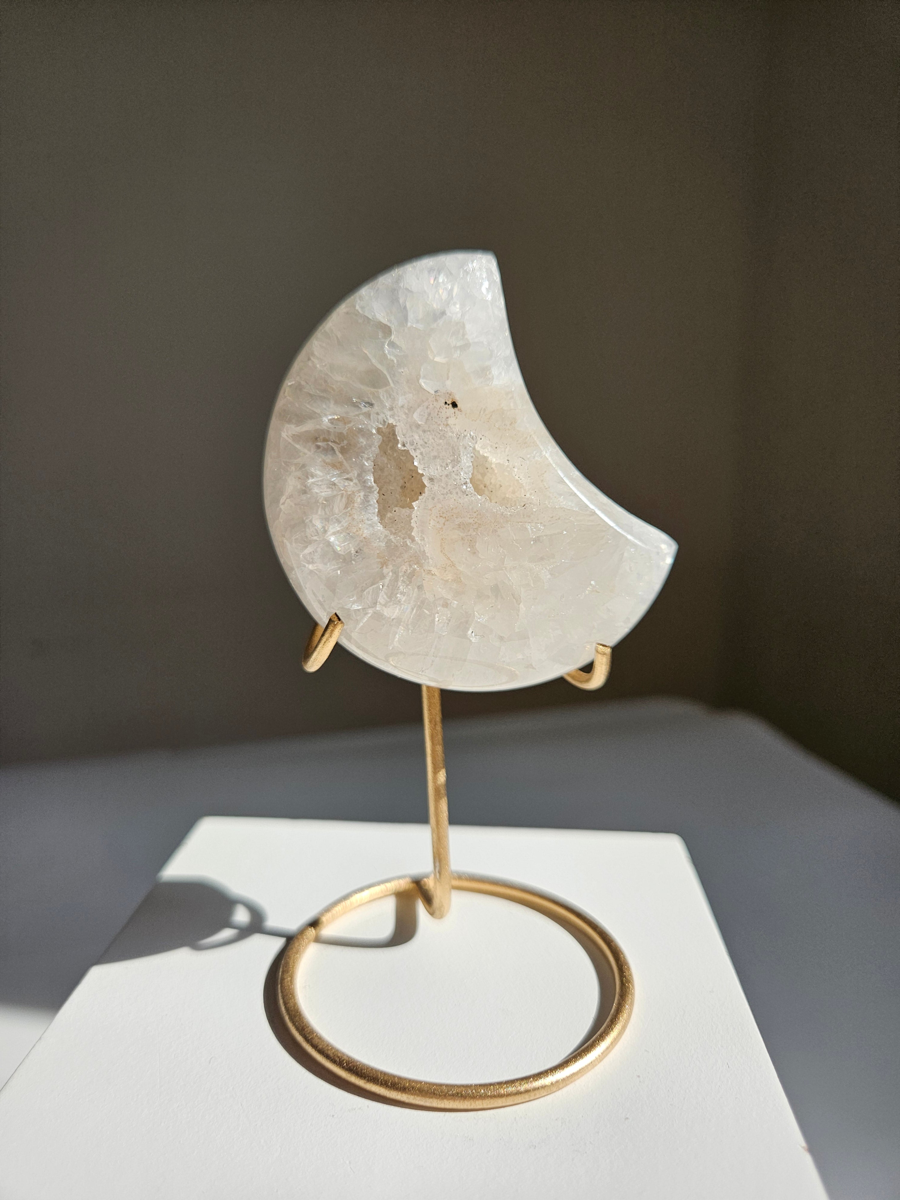 Druzy Agate Moon 012