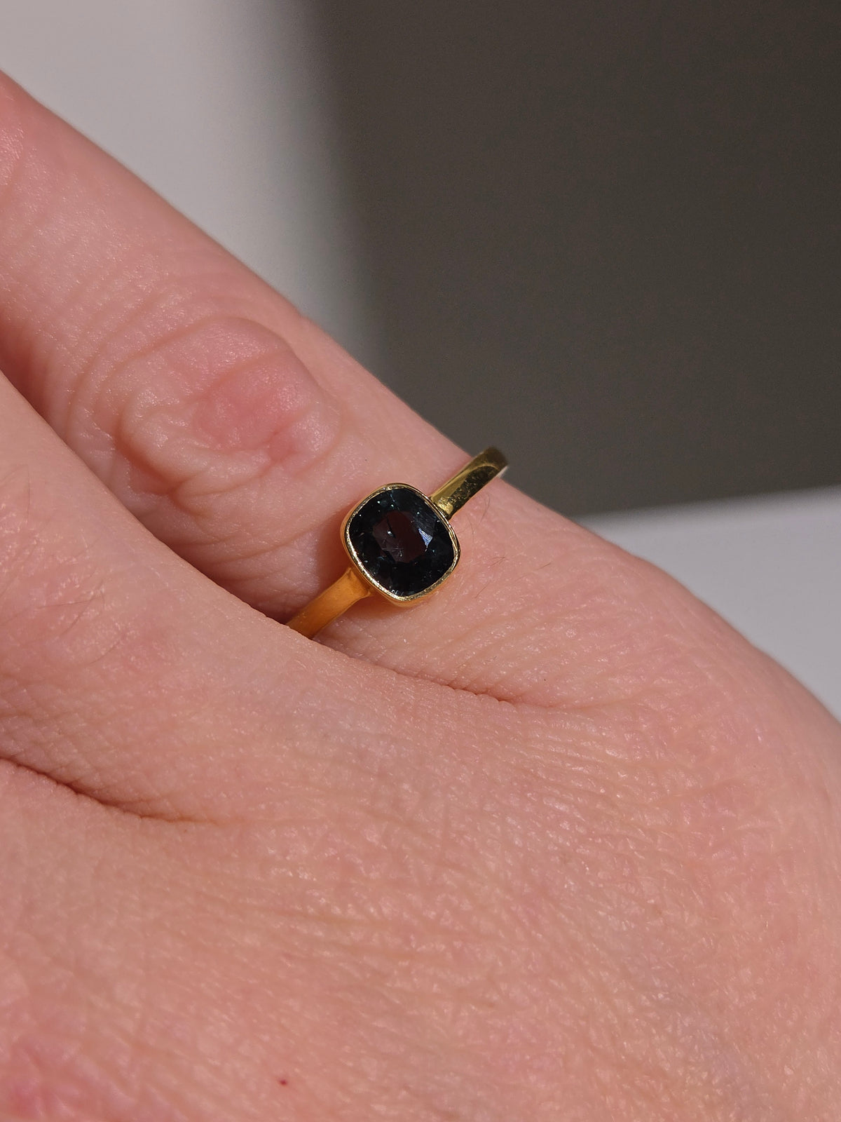 Size 6 | Spinel Ring | gold