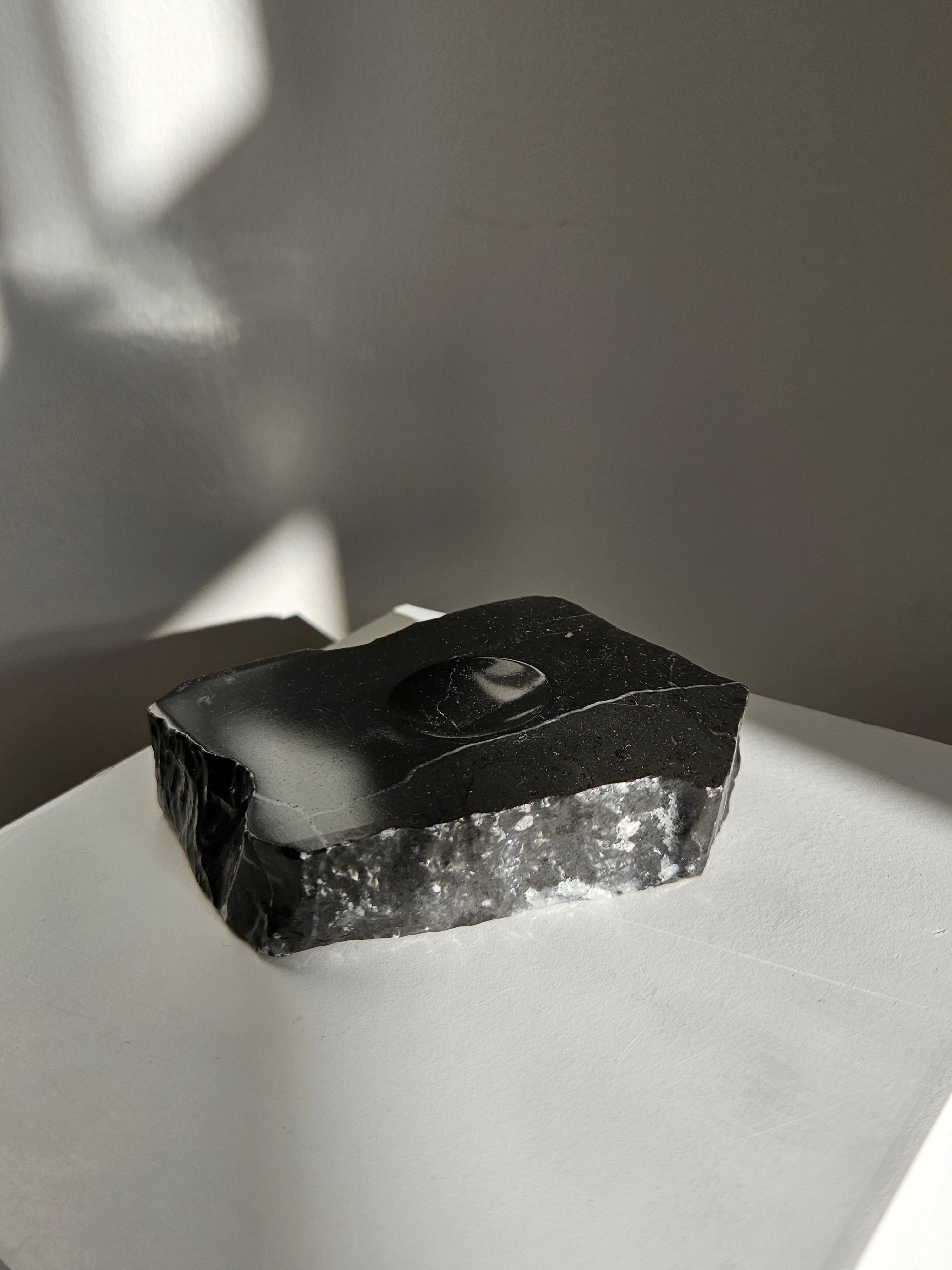 Marble Sphere Stand 007
