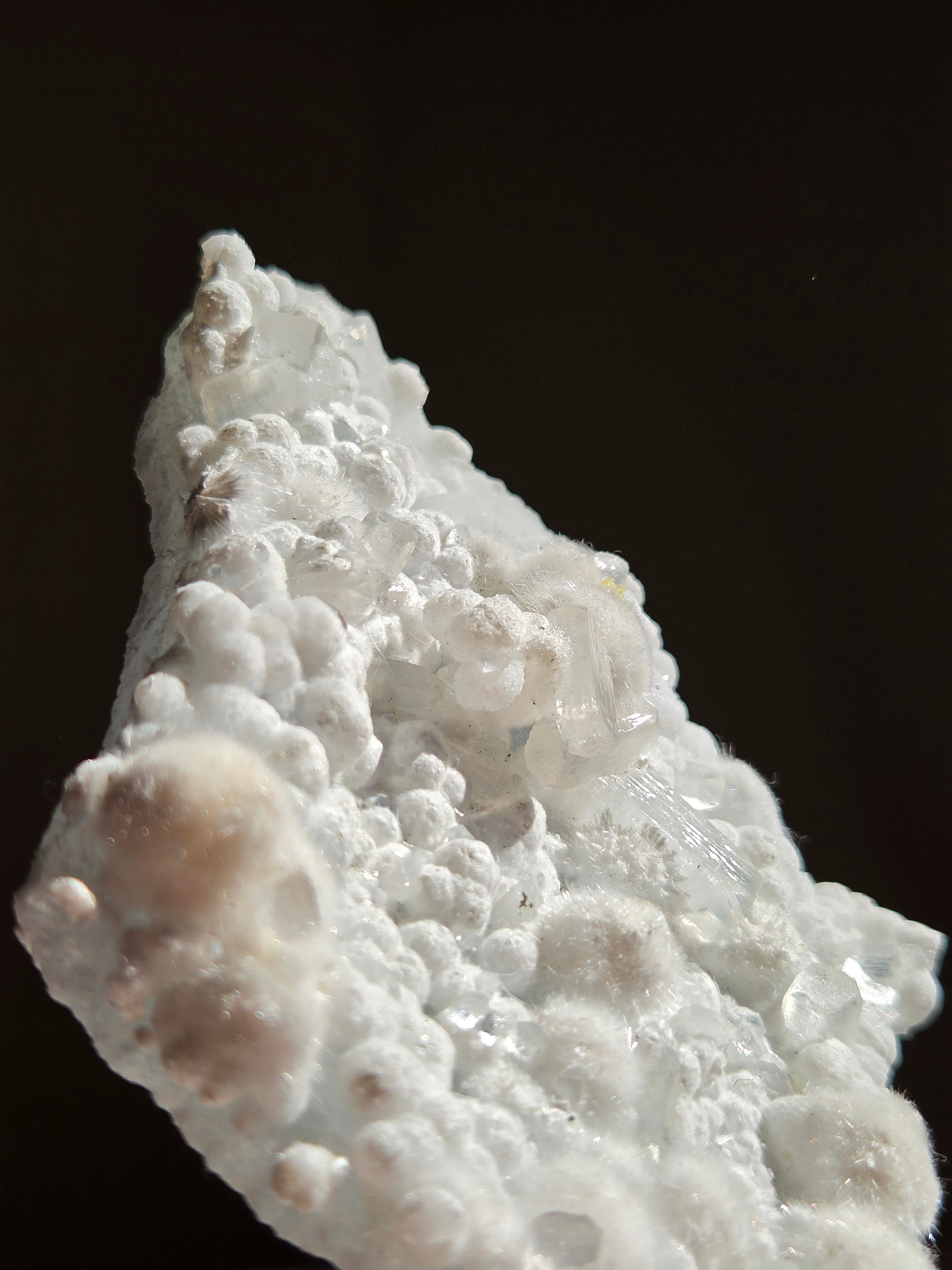 Okenite x Apophyllite 001
