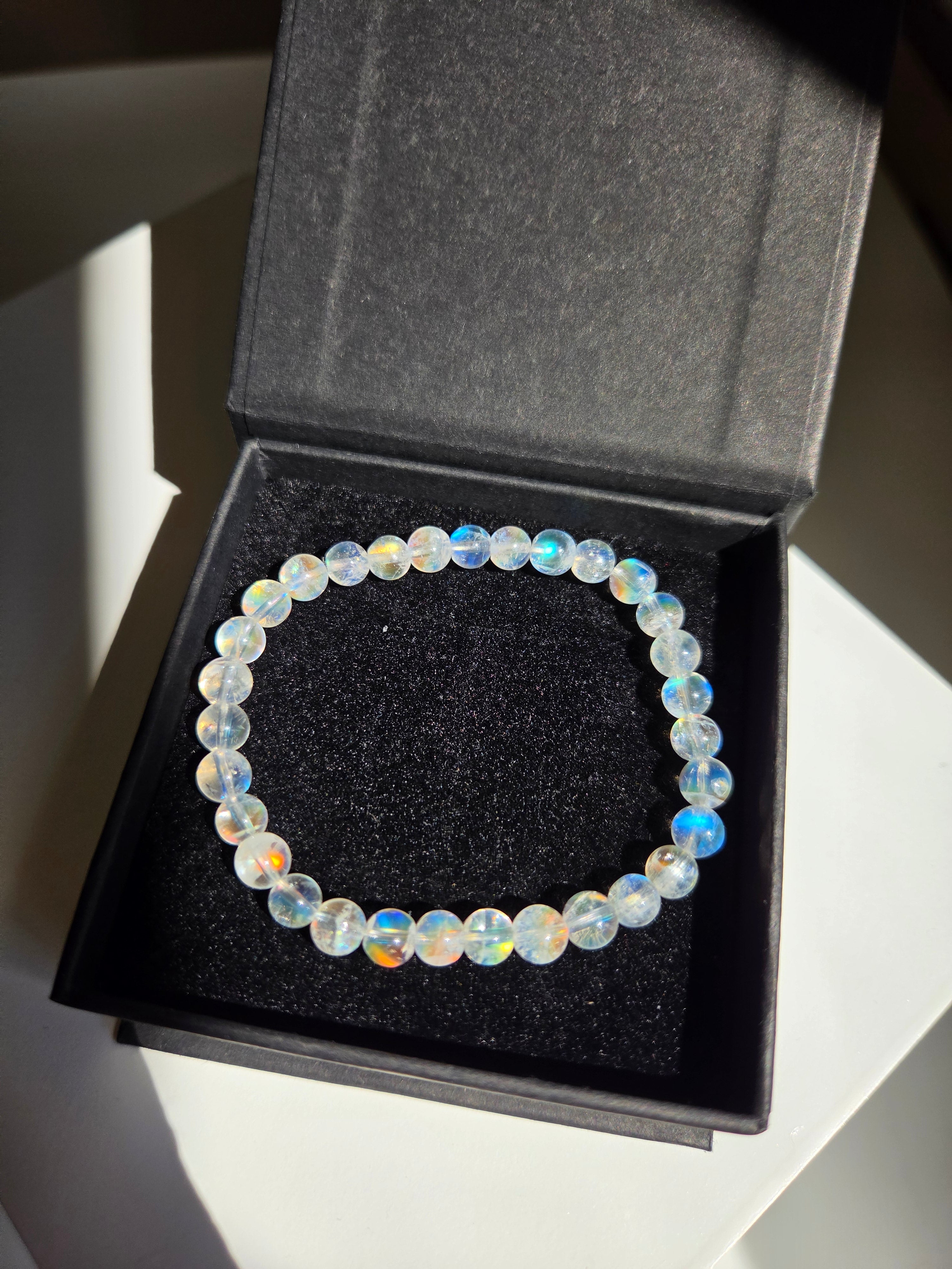 HQ Malagasy Moonstone Bracelet 008 | 6mm