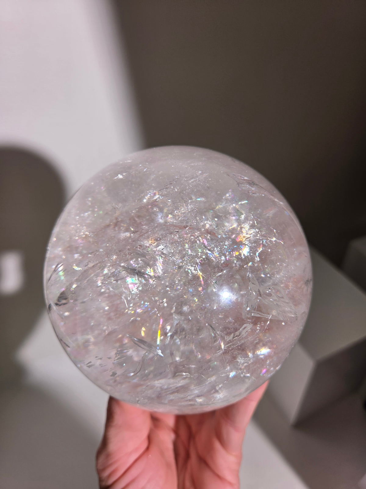 Quartz Sphere on Stand 004