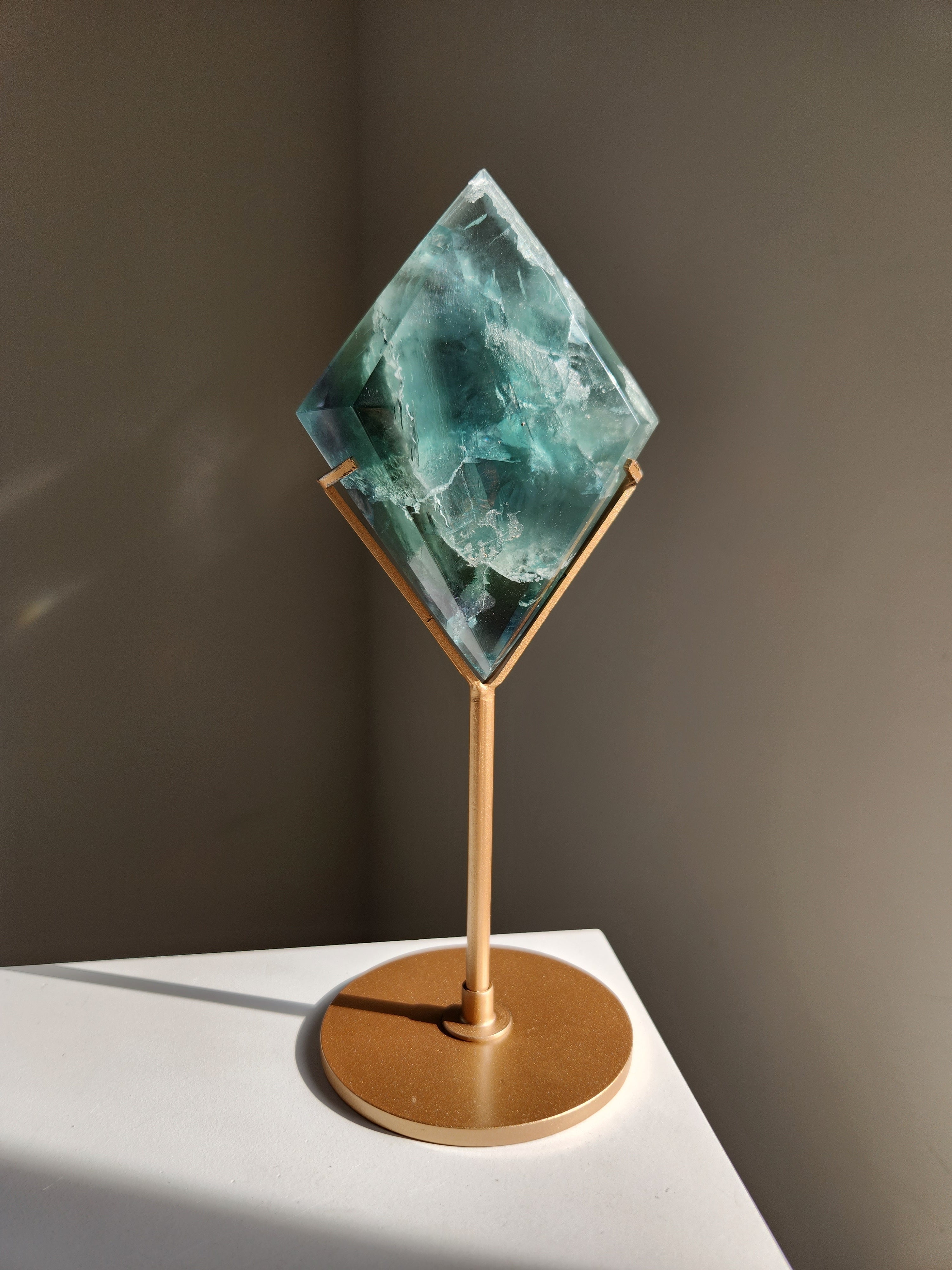 Fluorite Diamond 010