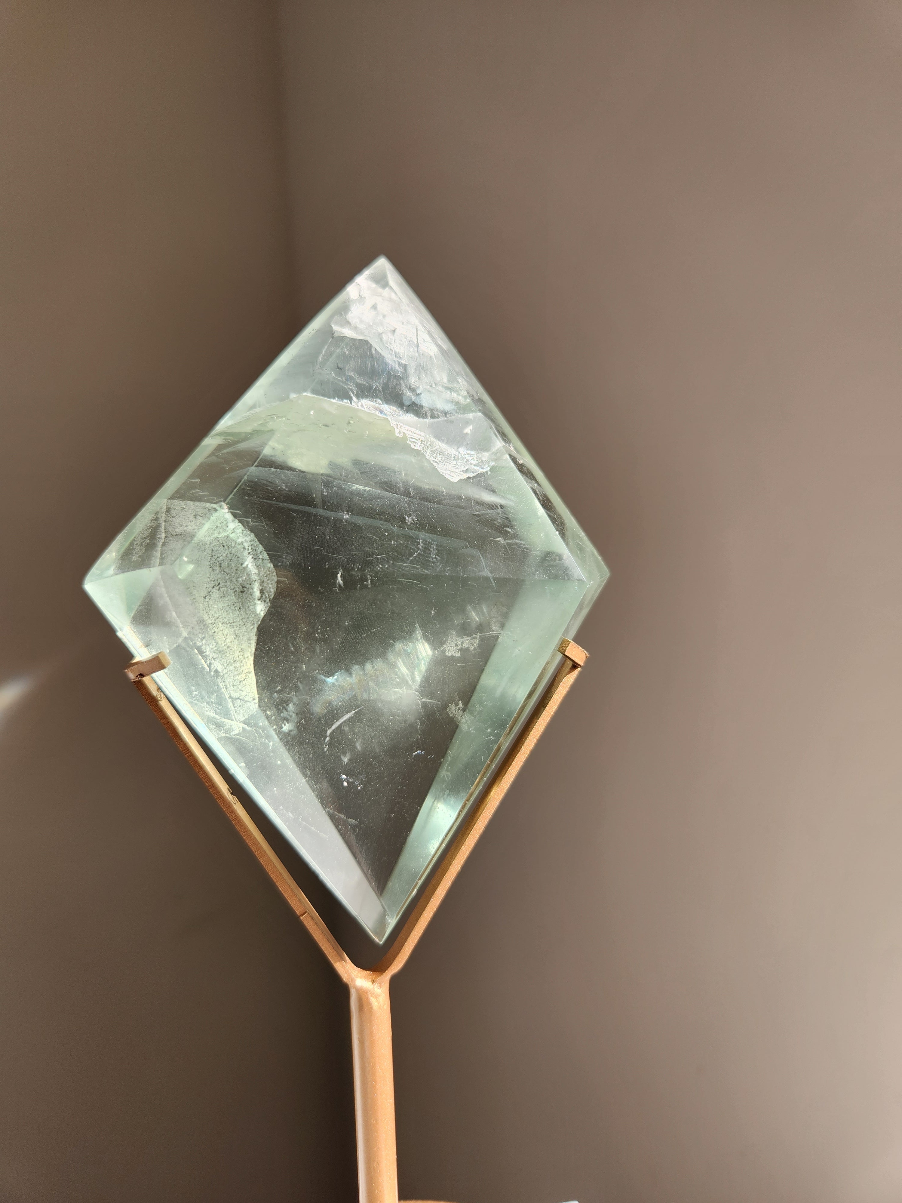 Fluorite Diamond 015