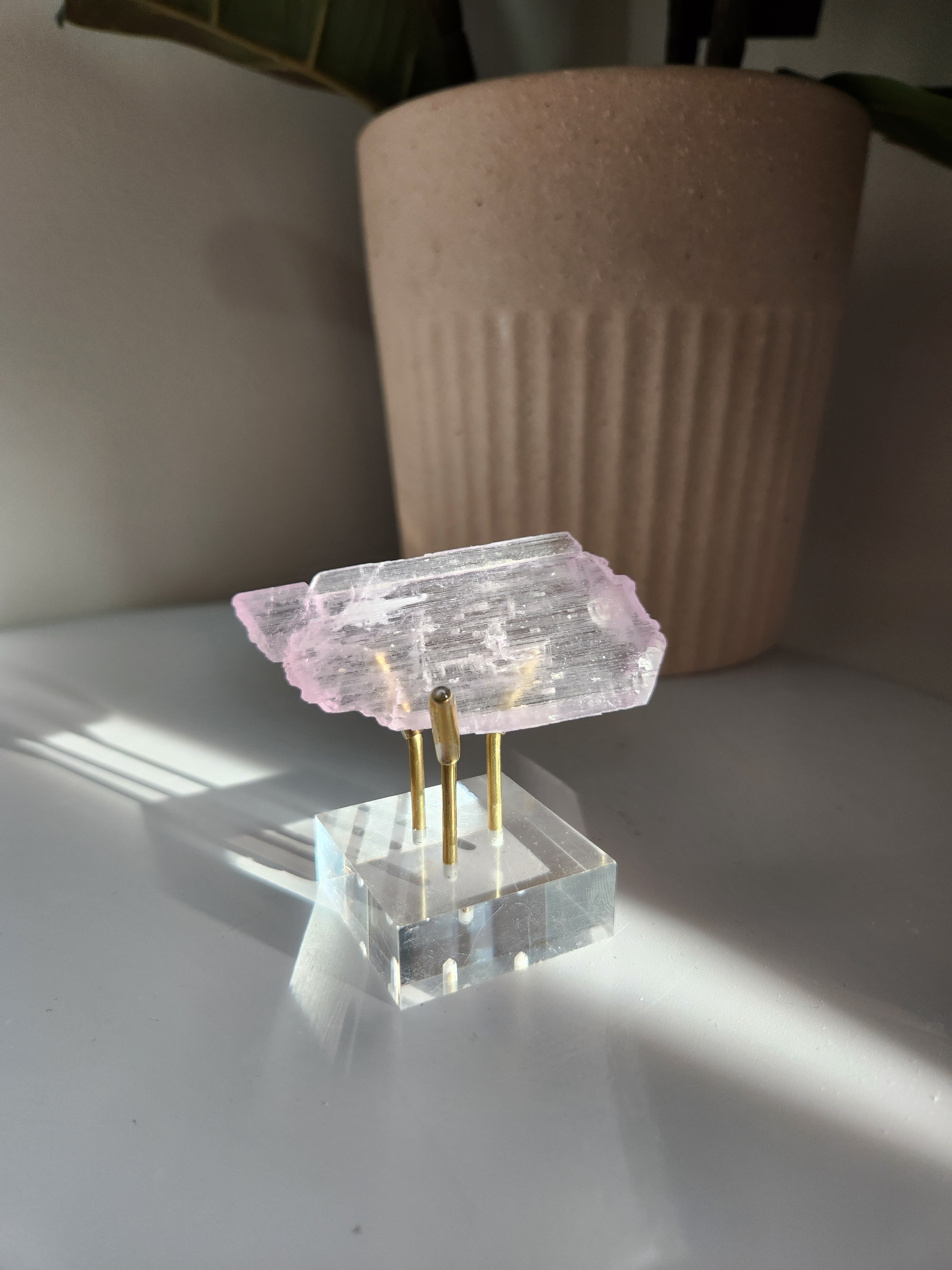Raw Kunzite 004