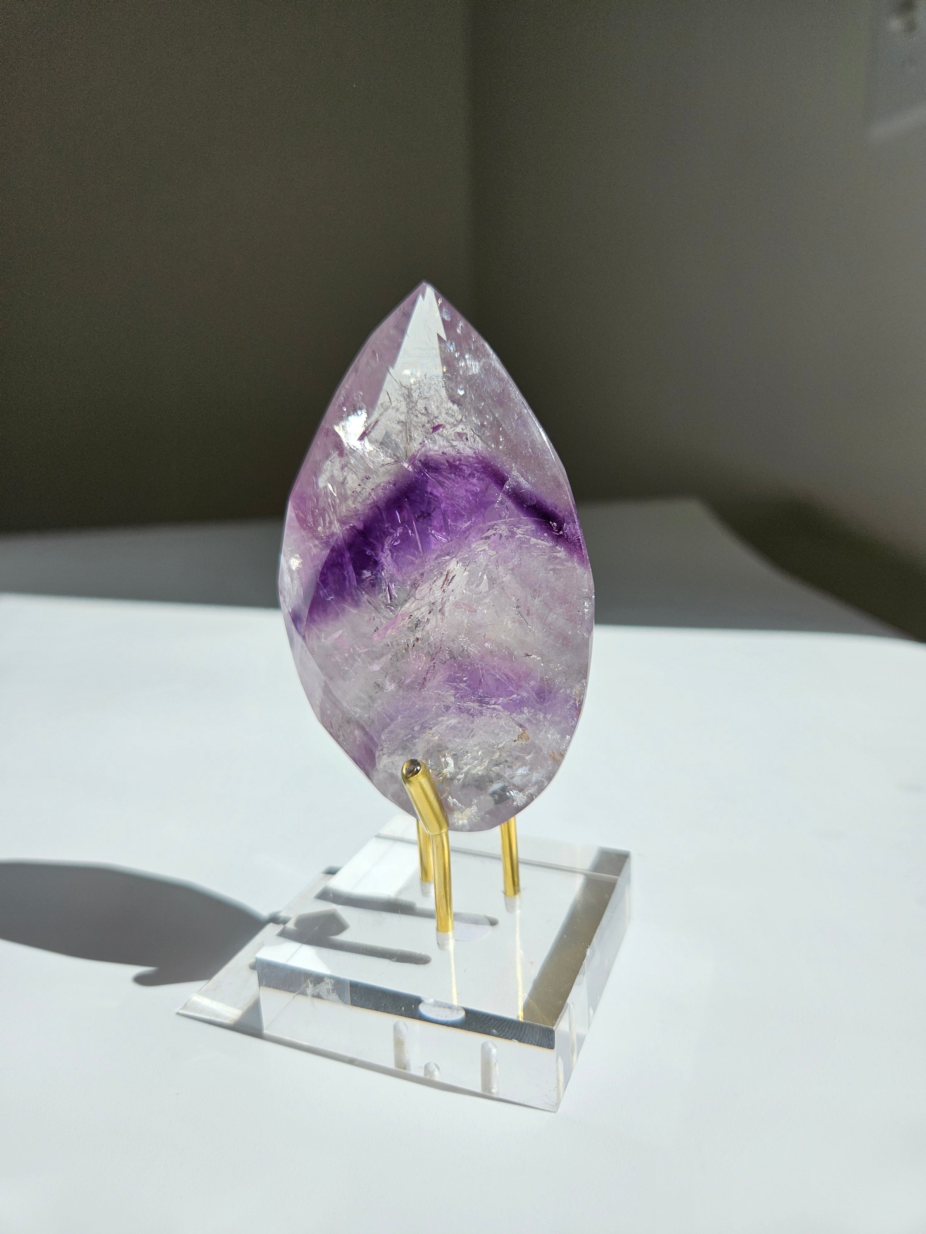Amethyst Faceted 011